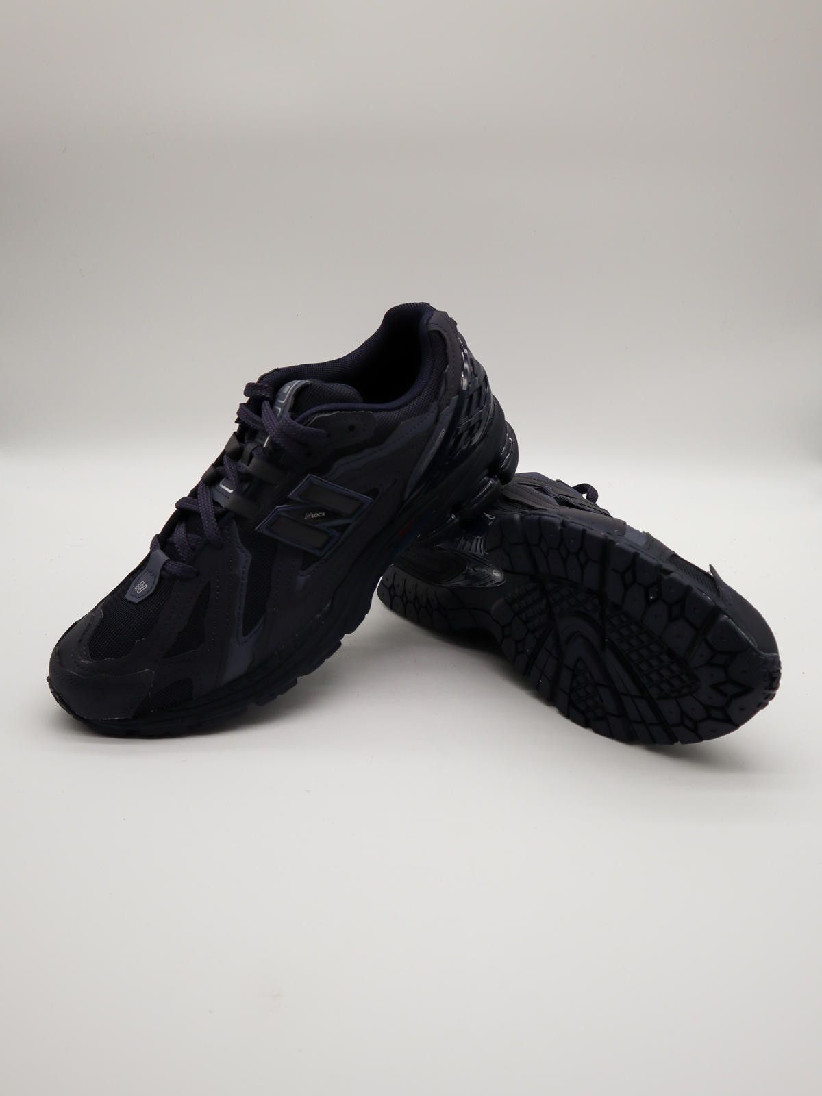 New Balance New Balance M1906DI Utility Size US 12.5 / EU 45-46 - 2 Thumbnail