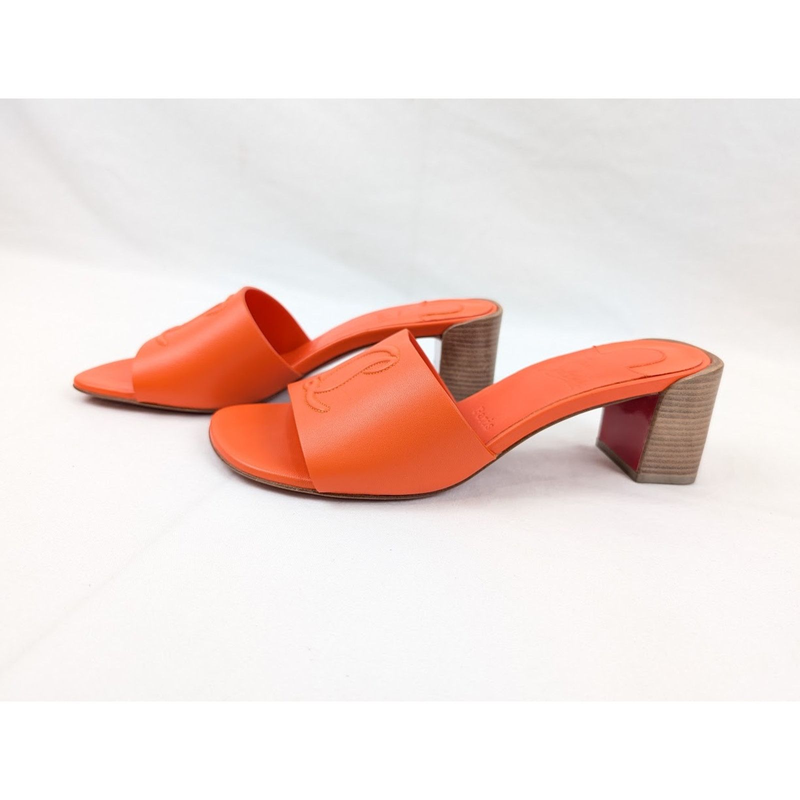 Christian Louboutin o1rshd1 Nappa Heel Mule in Vitamine/Lin Vitamine Size US 7 / IT 37 - 13 Thumbnail