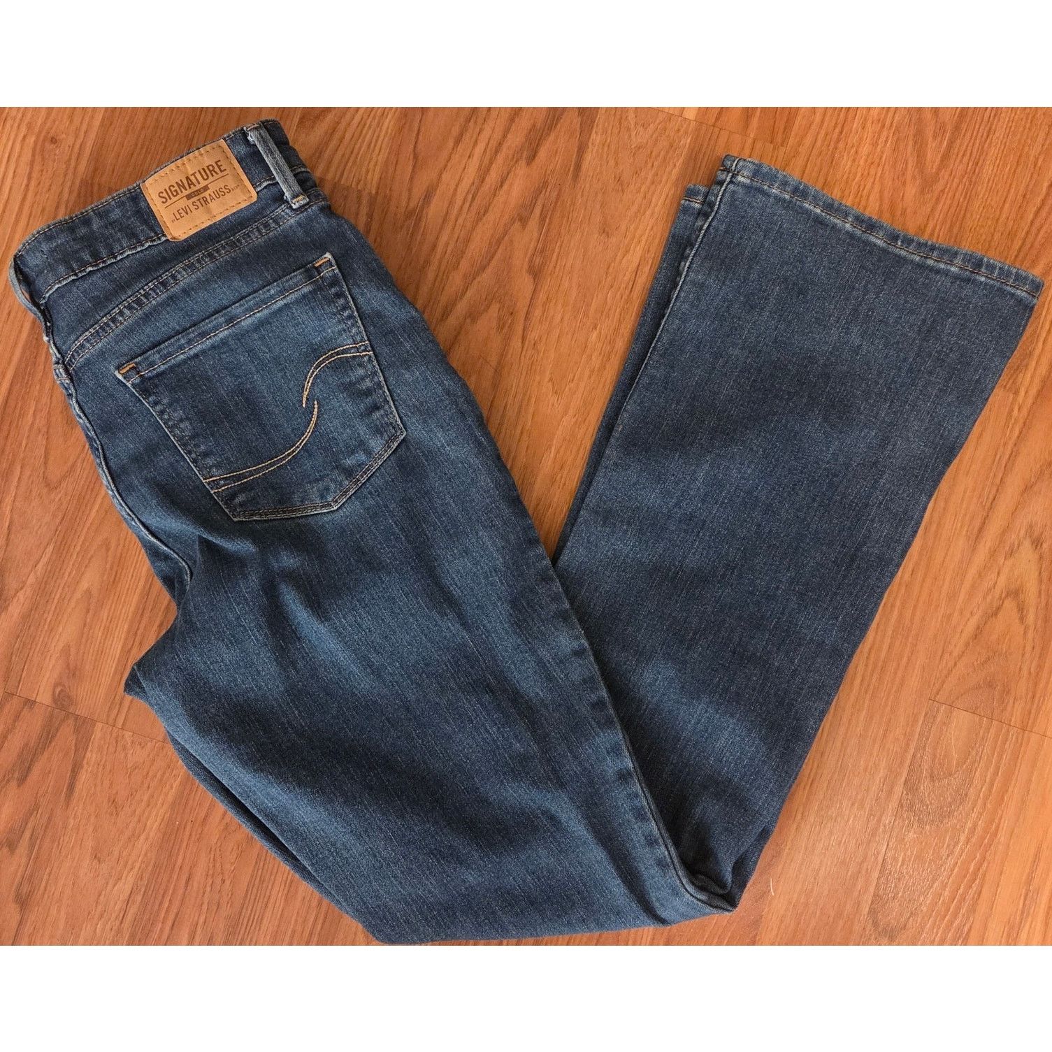 Levi's Levi's Women's Signature Mid Rise Bootcut Jeans - W28 L32 Size 28" / US 6 / IT 42 - 3 Thumbnail