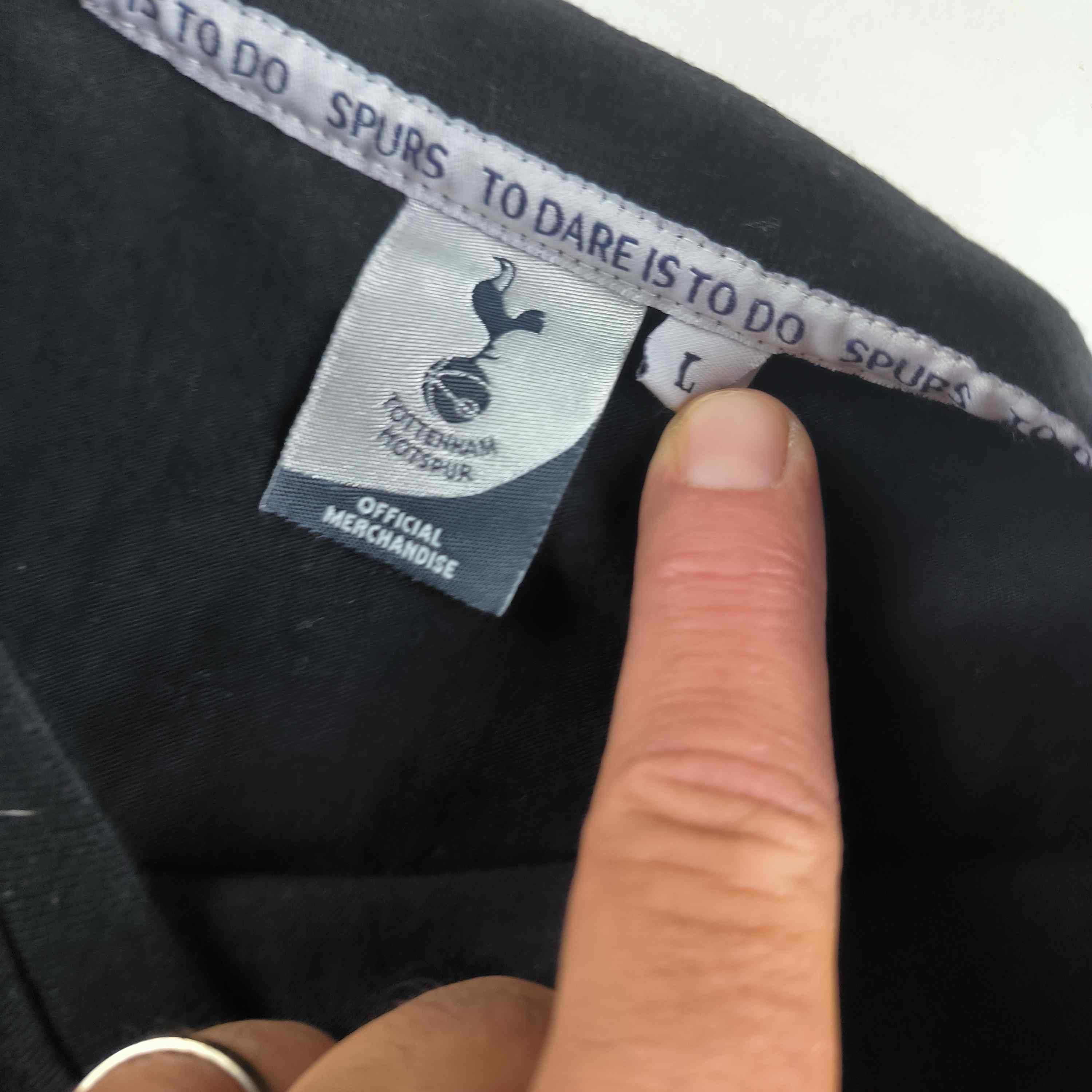 Other Tottenham Hotspur football tee shirt size L Size US L / EU 52-54 / 3 - 4 Thumbnail