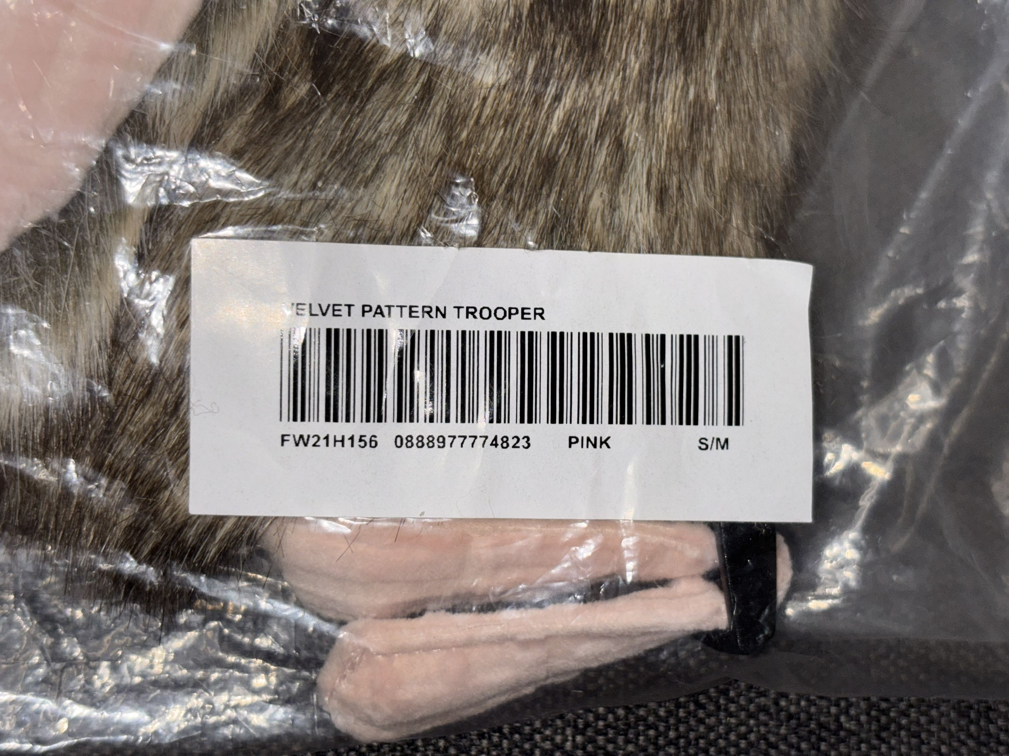 Supreme SUPREME Velvet Pattern Trooper Pink S/M FW21 FW21H156 Size ONE SIZE - 18 Thumbnail