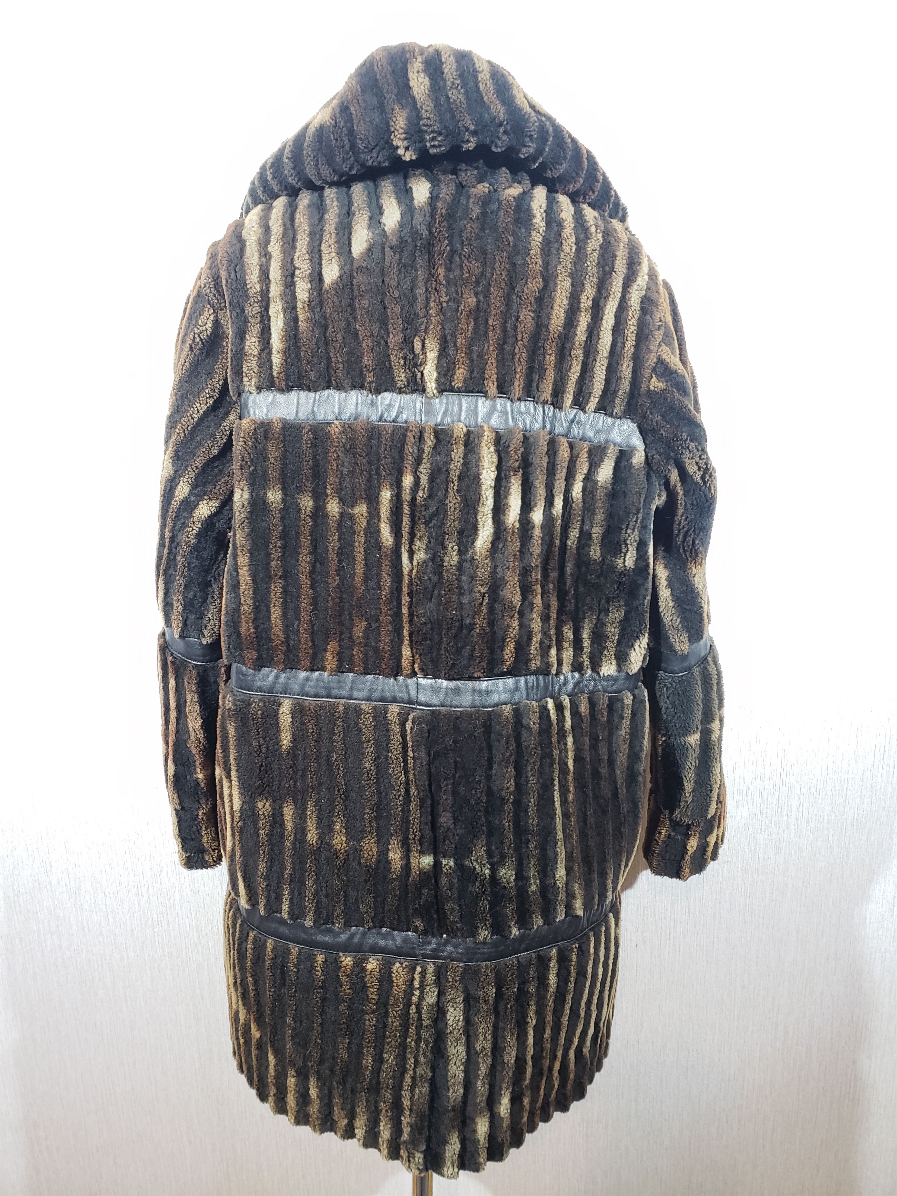 Other Wonderful women's sheepskin coat. Size XL / US 12-14 / IT 48-50 - 3 Thumbnail