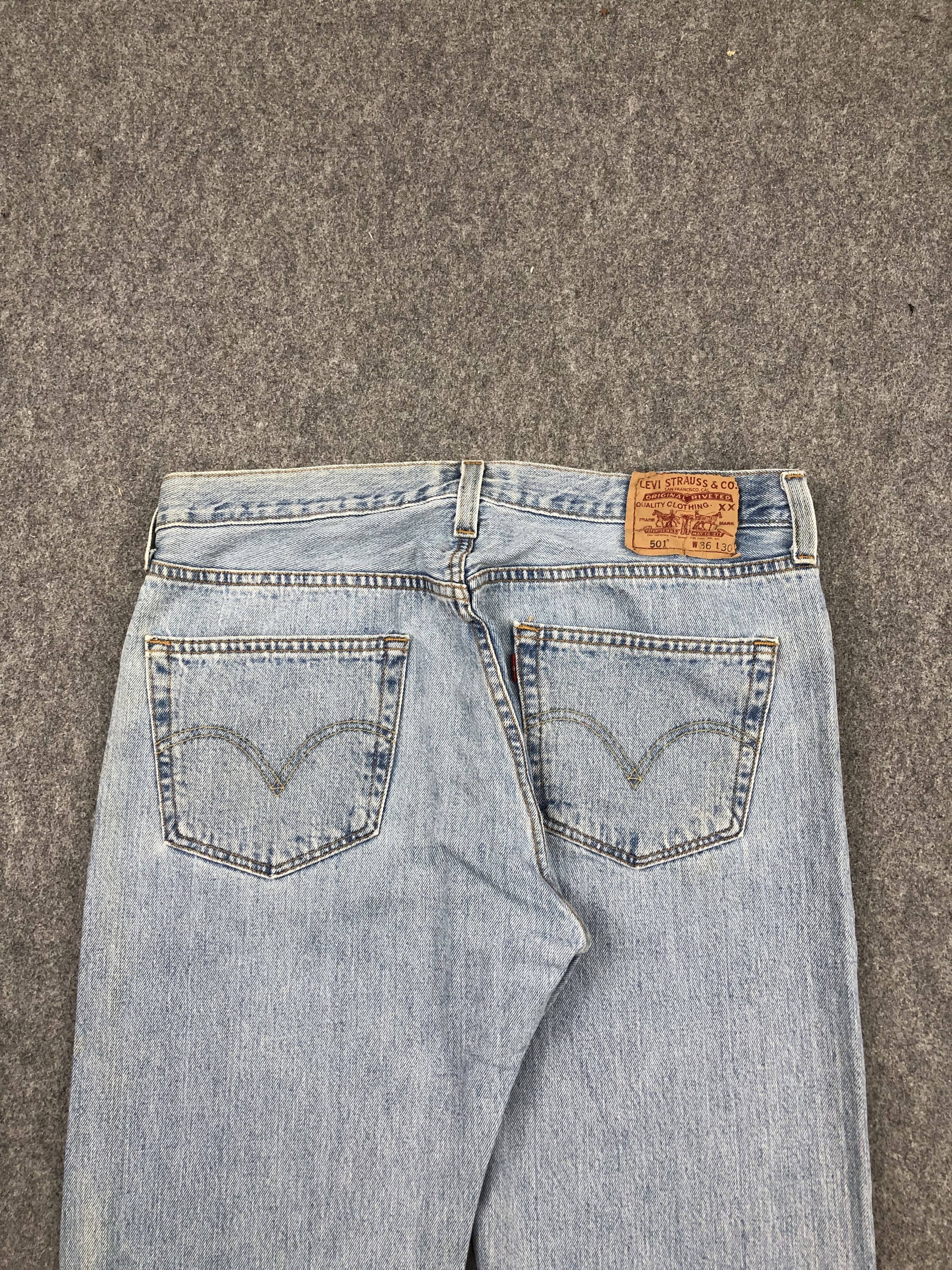 Levi's Vintage Levis 501 Light Washed Jeans DPP0229 Size US 35 - 4 Thumbnail