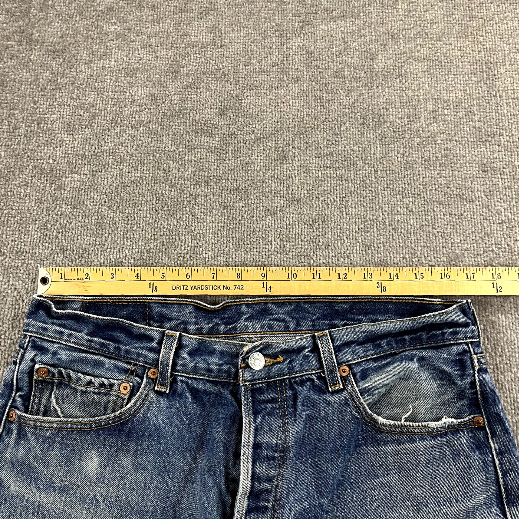 Levi's VINTAGE Levi's 501 XX Jeans Mens 36x28 Light Blue Denim Straight Button Fly 5-Pocket Classic American Size US 36 / EU 52 - 5 Thumbnail