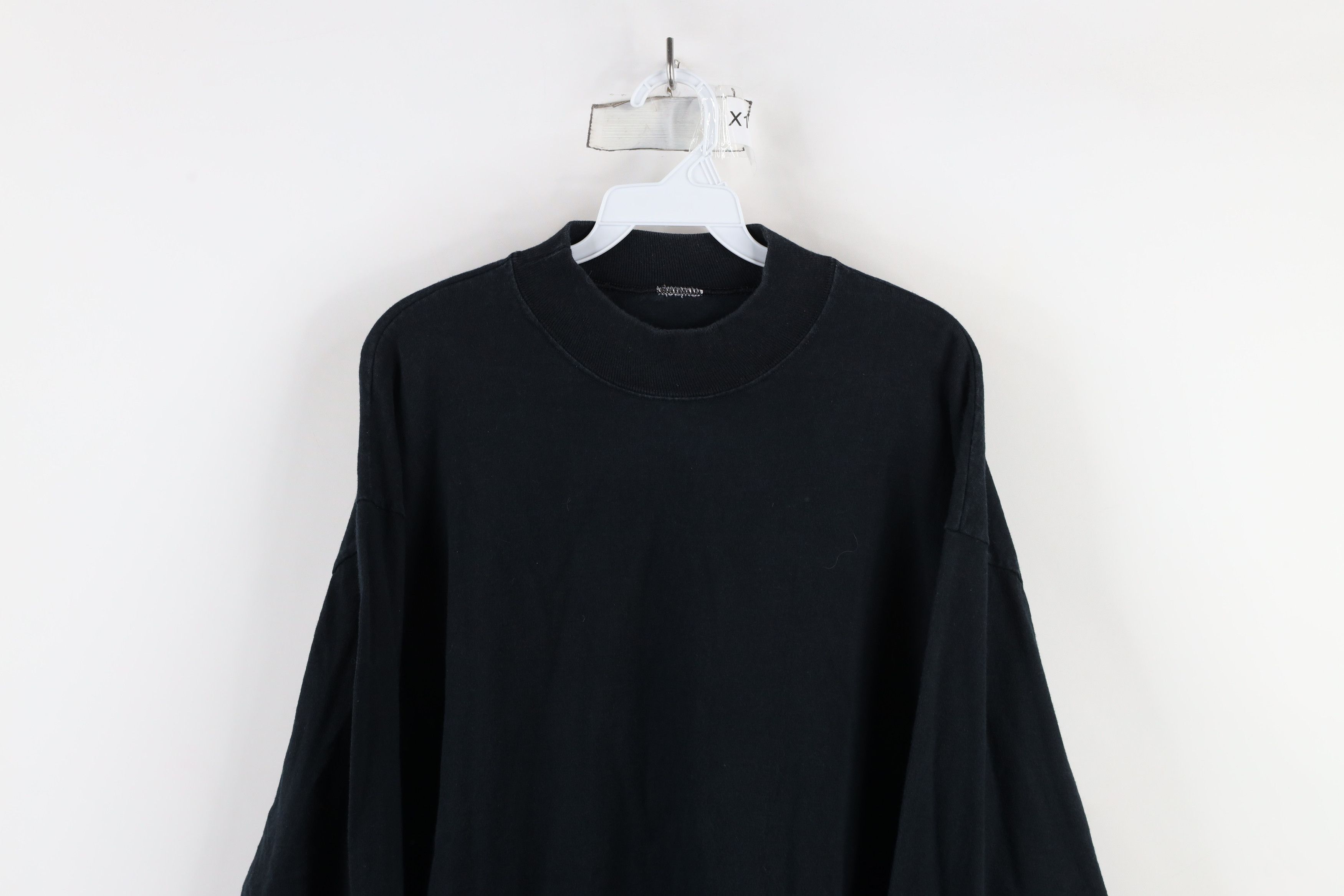 Vintage Vintage 90s Streetwear Heavyweight Mock Neck T-Shirt Black Size US XL / EU 56 / 4 - 2 Thumbnail