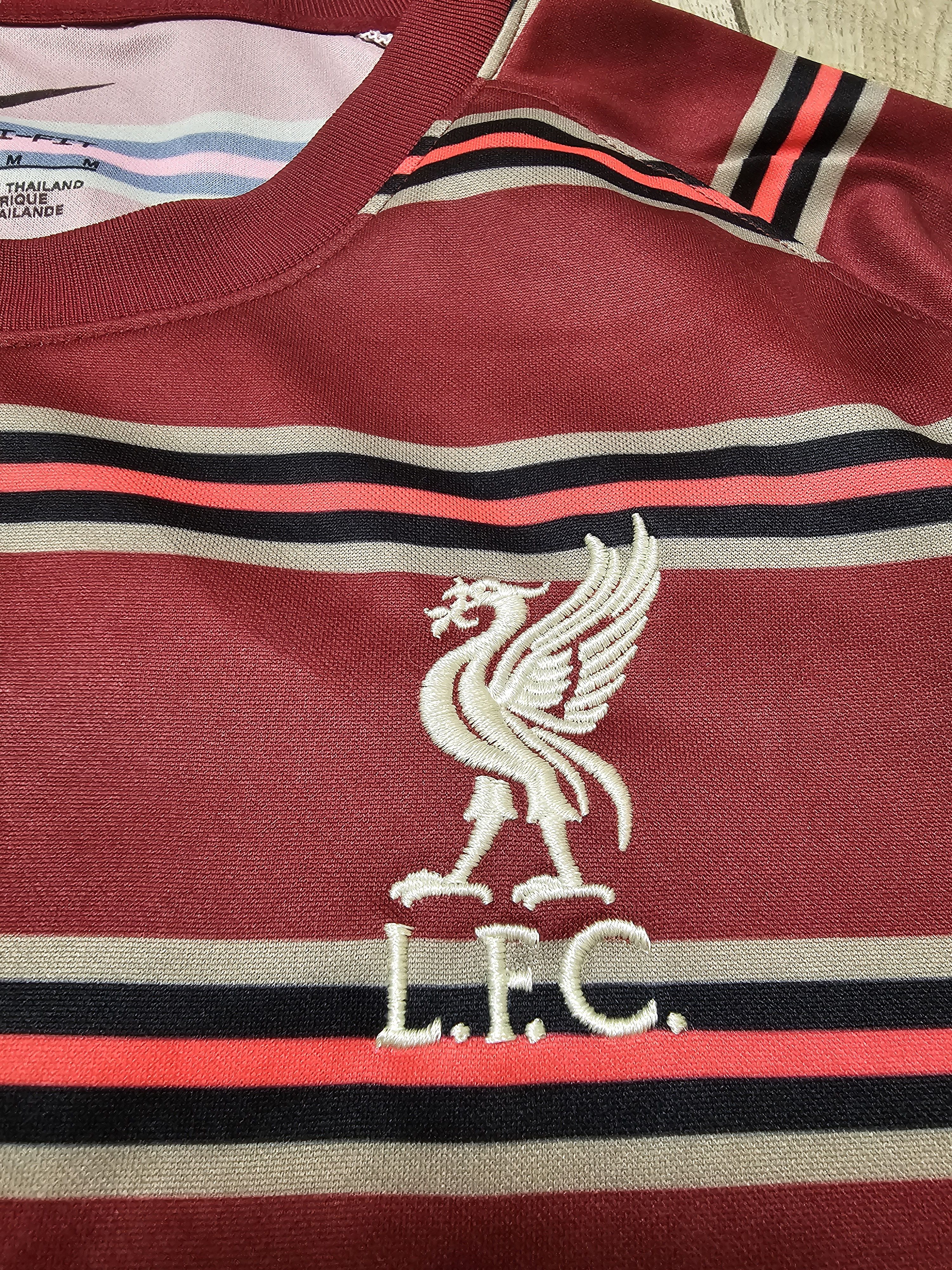 Nike LIVERPOOL 2021 2022 PRE MATCH FOOTBALL SHIRT SOCCER JERSEY Size US M / EU 48-50 / 2 - 4 Thumbnail