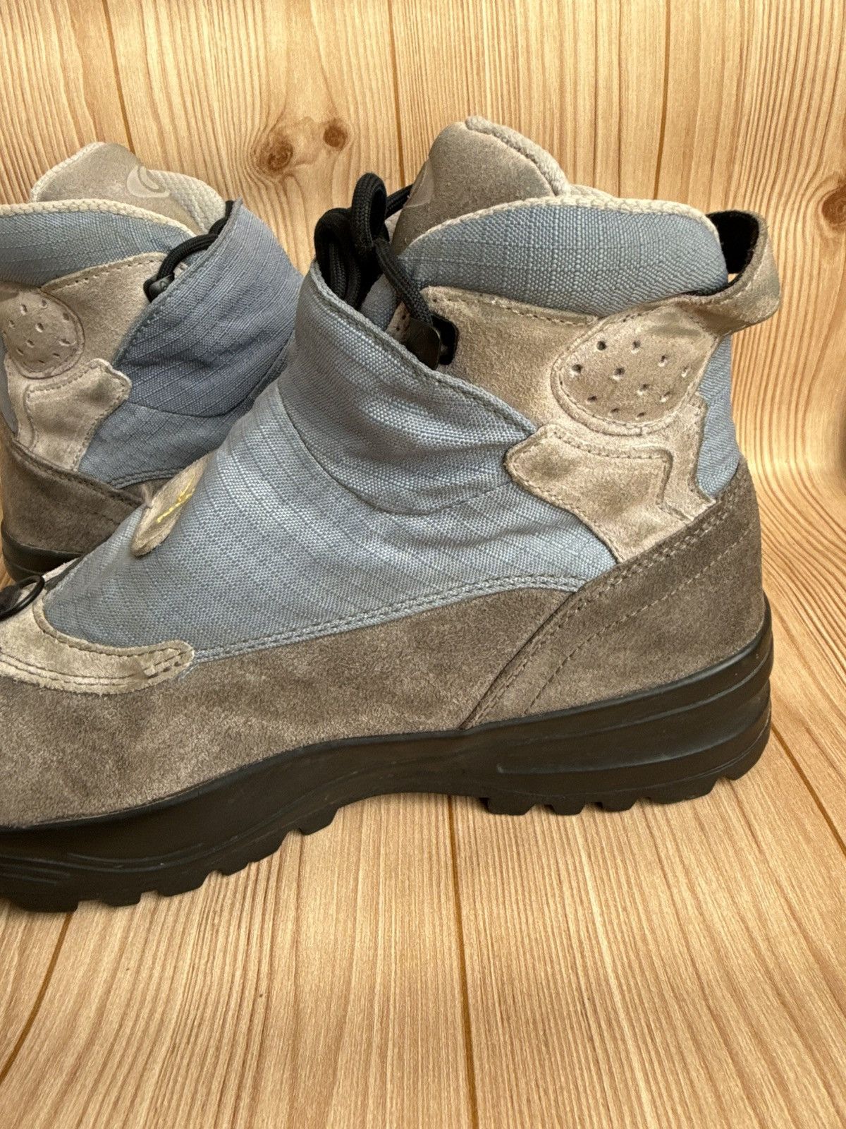 Salomon Adventure 7 hiking boots Size US 8 / EU 41 - 16 Thumbnail