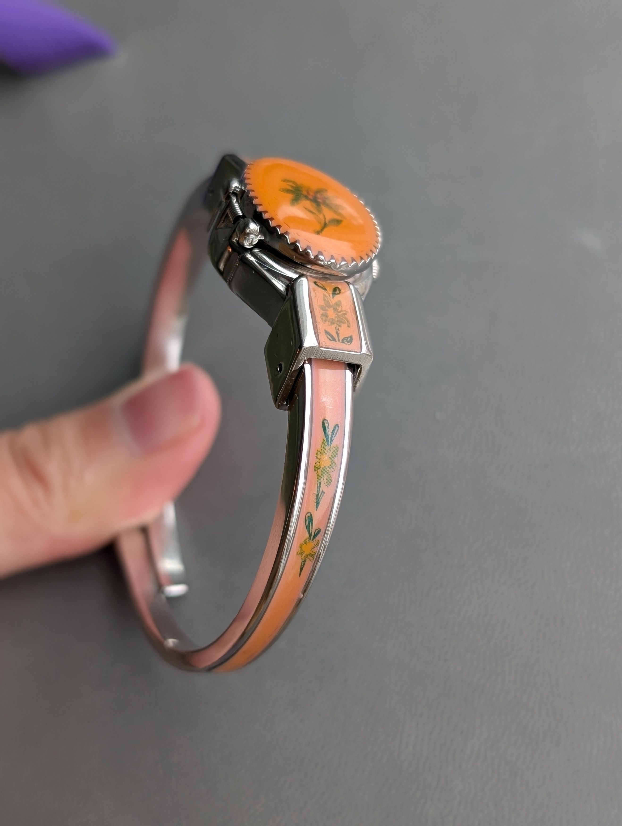 Japanese Brand Vintage Peek-A-Boo Enamel Watch Bangle Size ONE SIZE - 5 Thumbnail