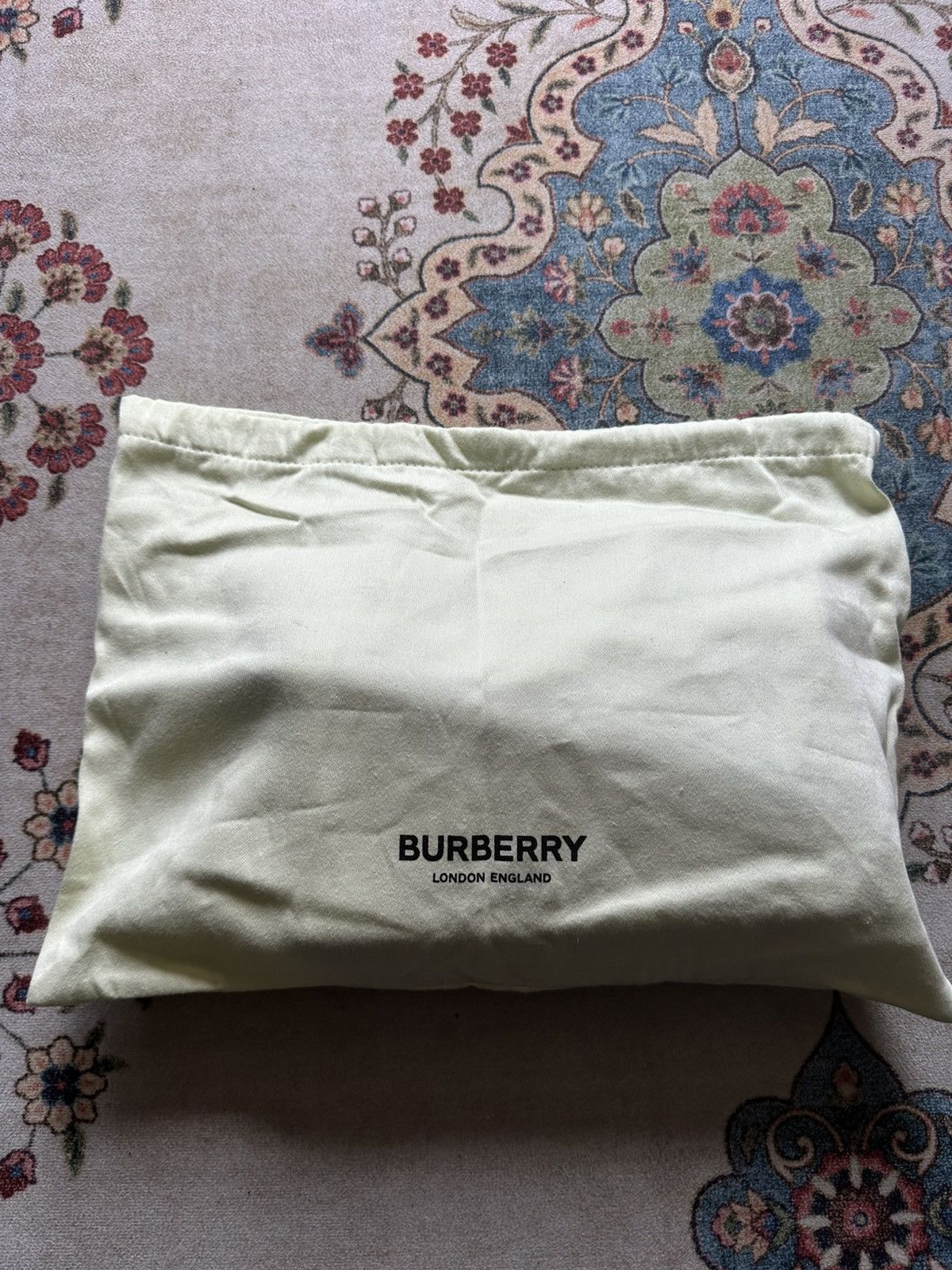 Burberry BURBERRY Horseferry Print Smalla Lola Quilted Chain Bag Size ONE SIZE - 22 Thumbnail