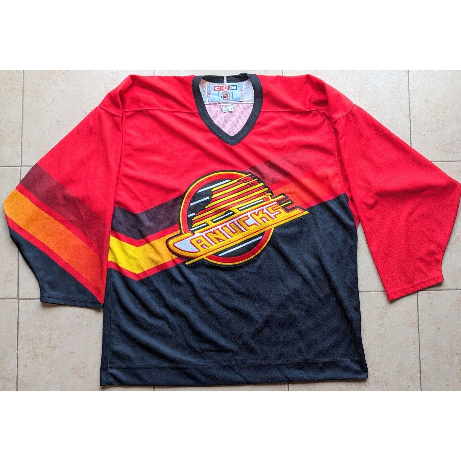 image of Vancouver Canucks 90's Ccm Salmon Gradient Jersey L Nhl VTG in Red, Men's (Size Large)