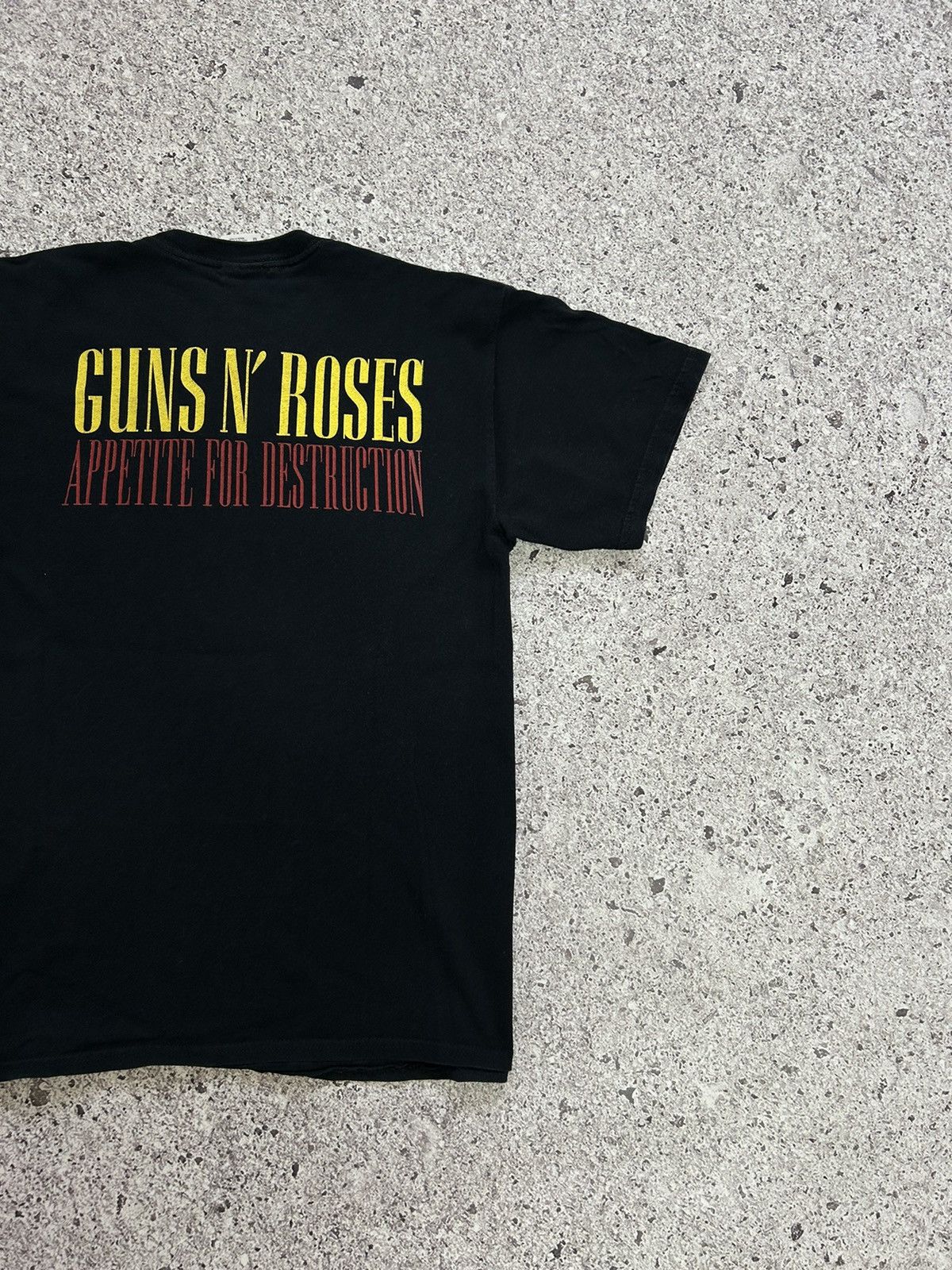 Band Tees × Guns N' Roses × Vintage Vintage 2004 Guns N Roses Appetite For Destruction Band Tee Size US M / EU 48-50 / 2 - 8 Thumbnail