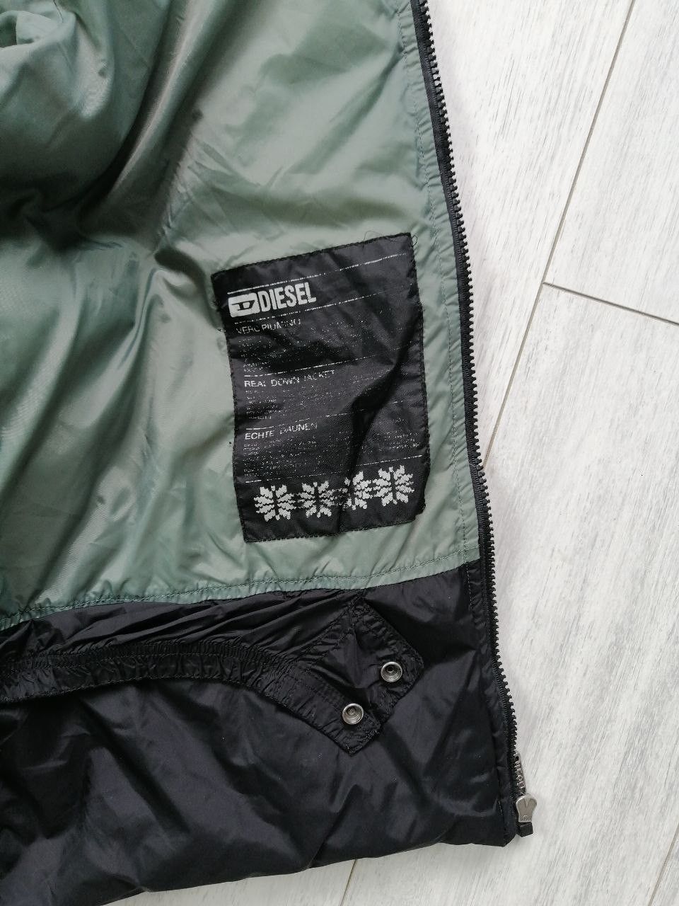 Diesel × Vintage Diesel vintage puffer jacket mens Size M Size US M / EU 48-50 / 2 - 8 Thumbnail