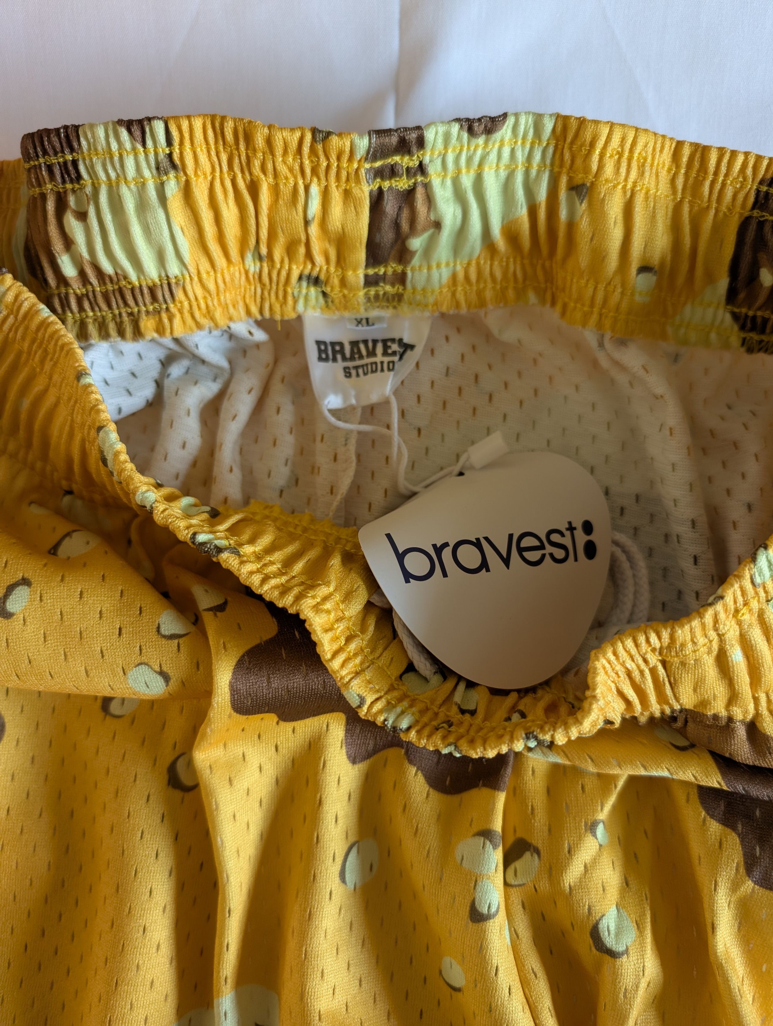 Bravest Studios XS Bravest Studios Shorts Camo Yellow Size US 26 / EU 42 - 3 Thumbnail