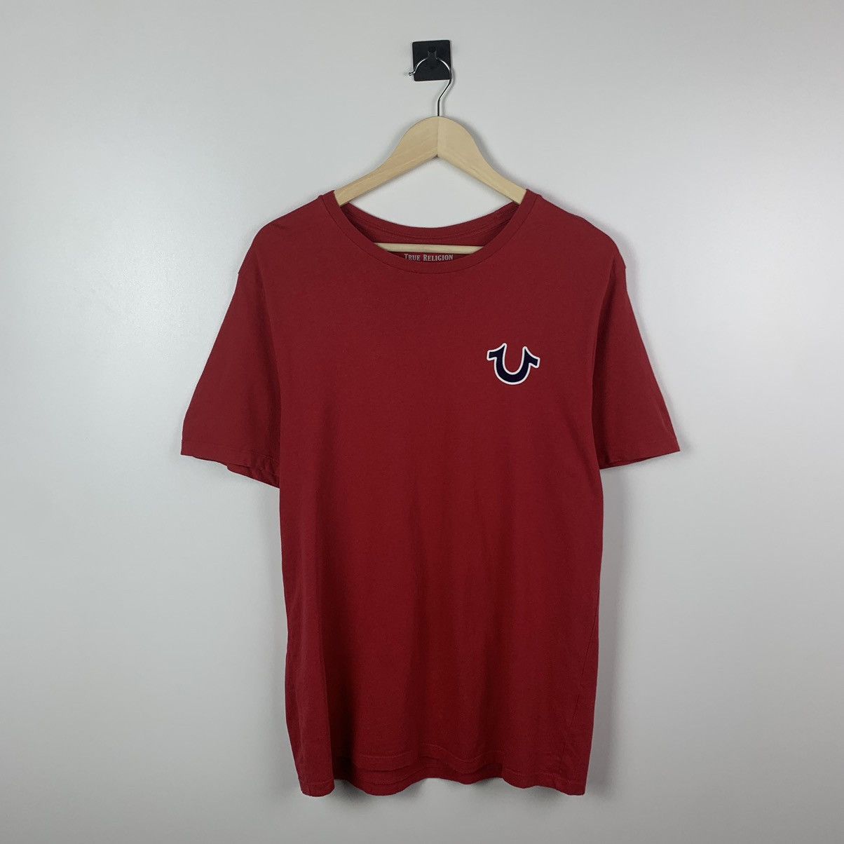True Religion True Religion Big Logo Tee Red Size M Y2K USA Size US M / EU 48-50 / 2 - 6 Thumbnail