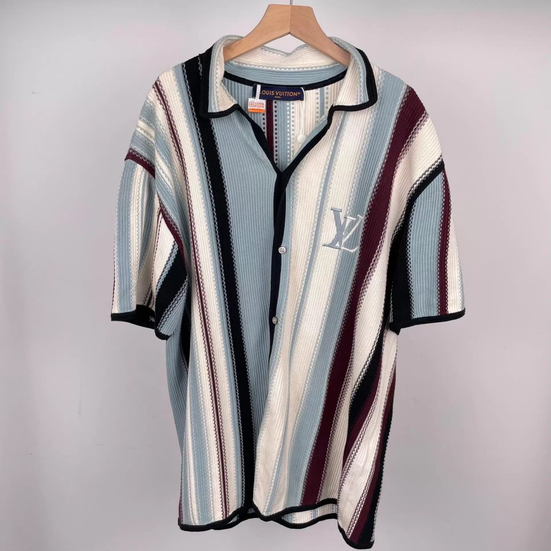 Louis Vuitton LV Short-Sleeve Color Blocked Cardigan M Size US M / EU 48-50 / 2 - 1 Thumbnail