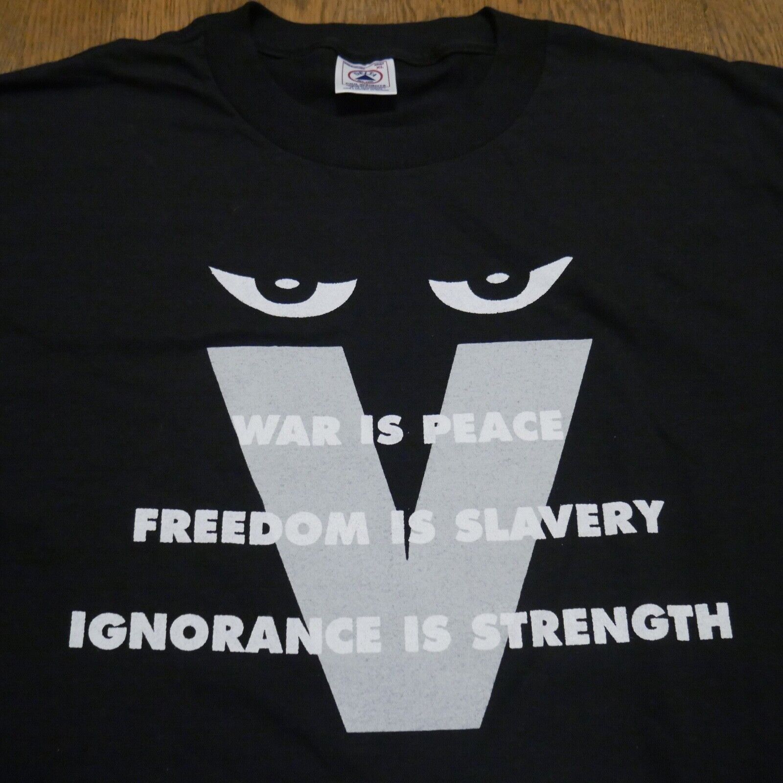 Delta Vintage V For Vendetta Movie Promo George Orwell T Shirt XL Size US XL / EU 56 / 4 - 8 Thumbnail