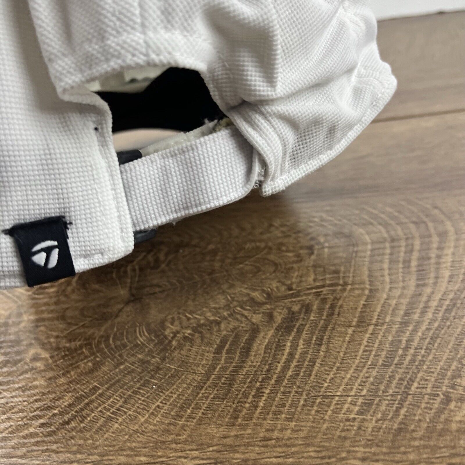 Other TaylorMade Golf Hat White TaylorMade Hat Adjustable Hat Whit Size ONE SIZE - 11 Thumbnail