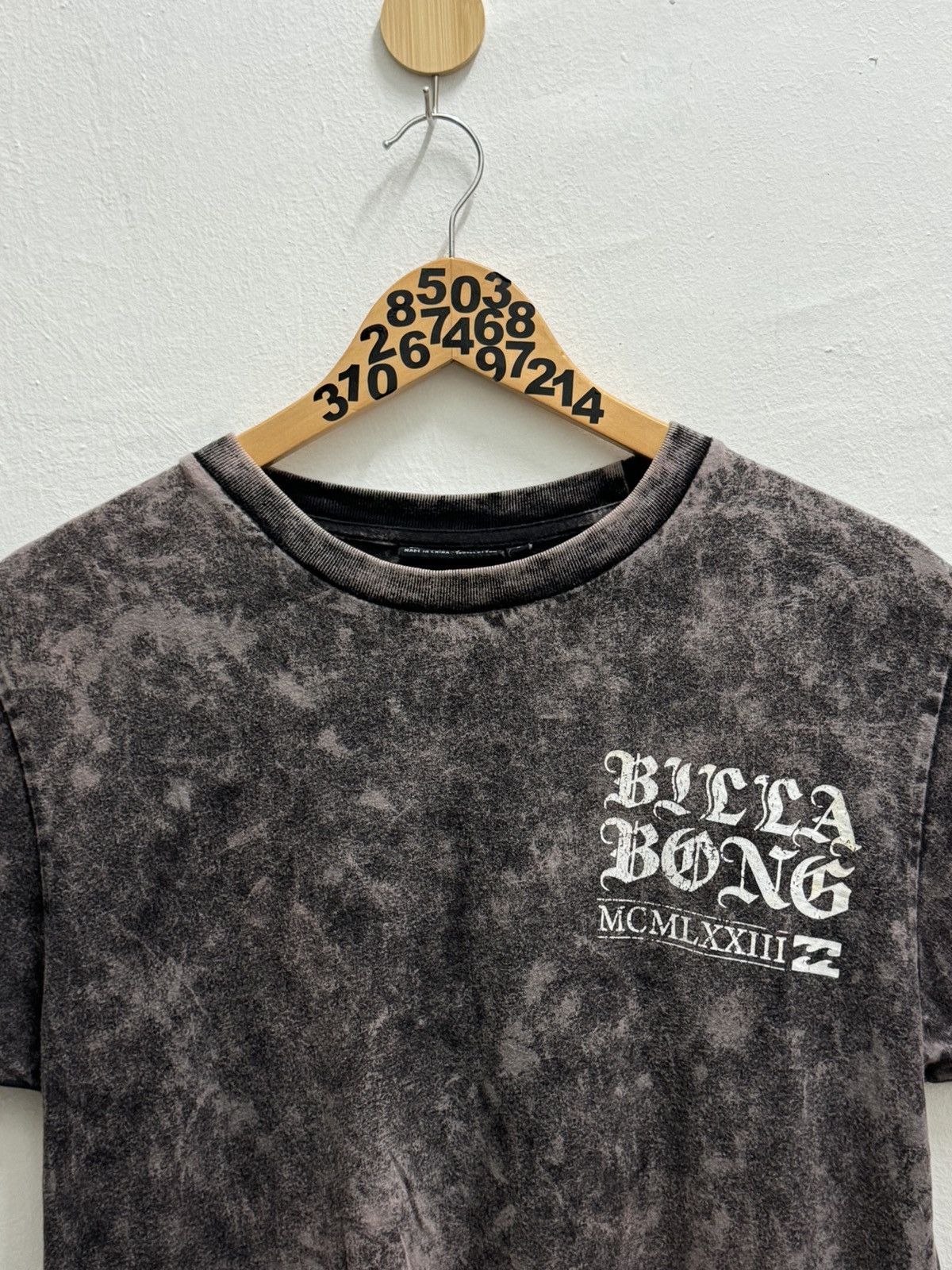 Billabong VINTAGE BILLABONG HOME OF THE WAVE SURFING TER Size US S / EU 44-46 / 1 - 5 Thumbnail