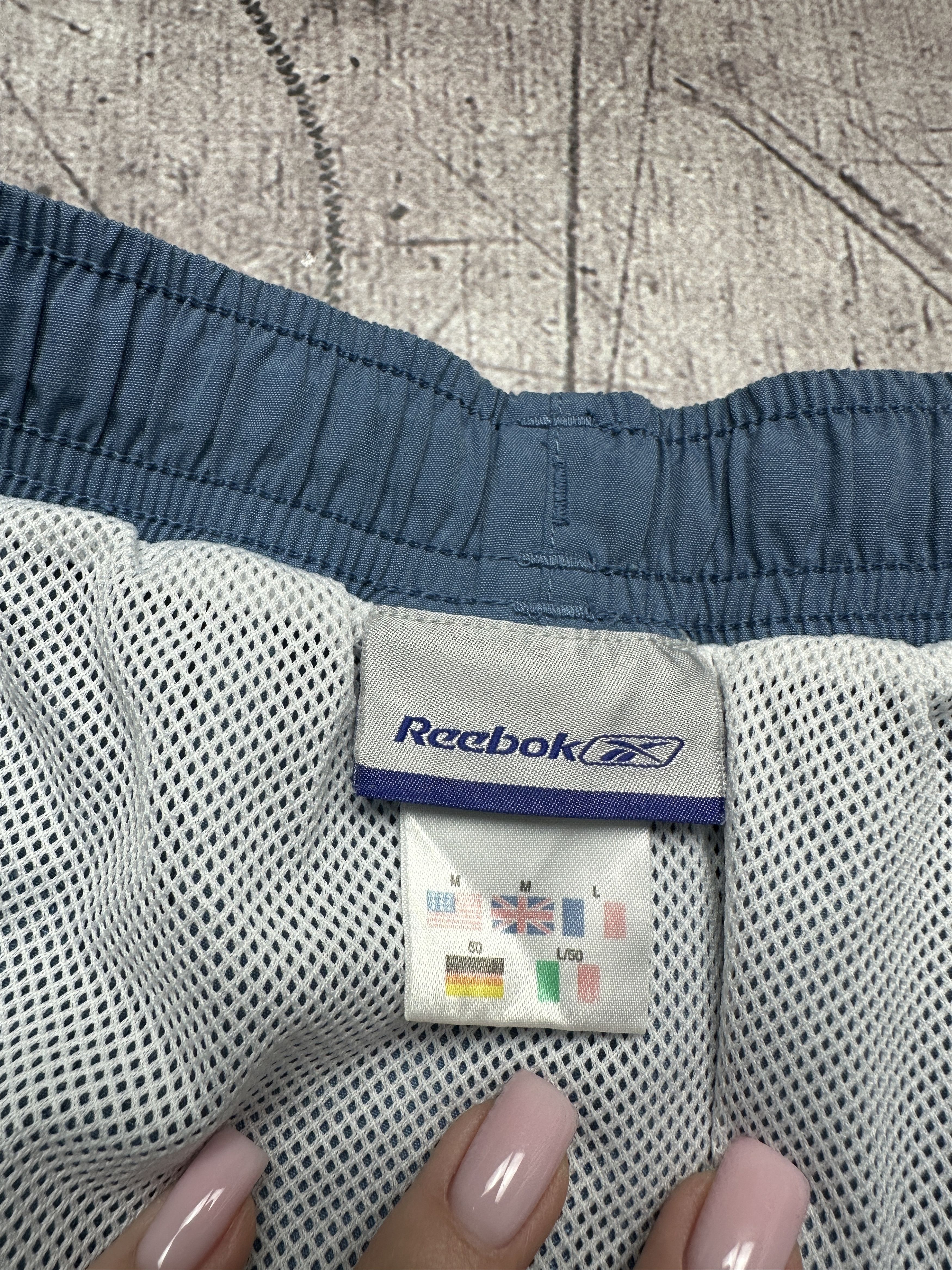 Reebok Reebok Vintage Mens Nylon Shorts Size US 32 / EU 48 - 6 Thumbnail