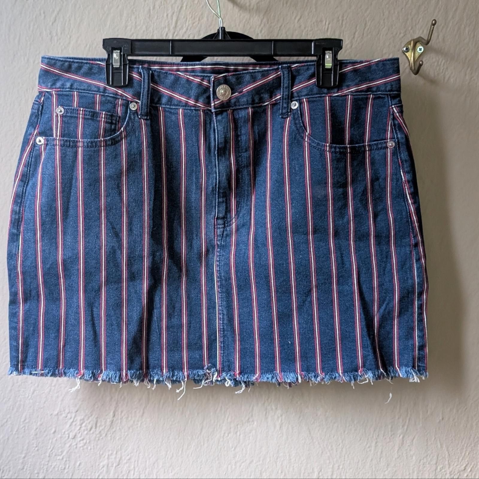 American Eagle Outfitters American Eagle denim skirt Size 38" / US 16 / IT 52 - 1 Thumbnail
