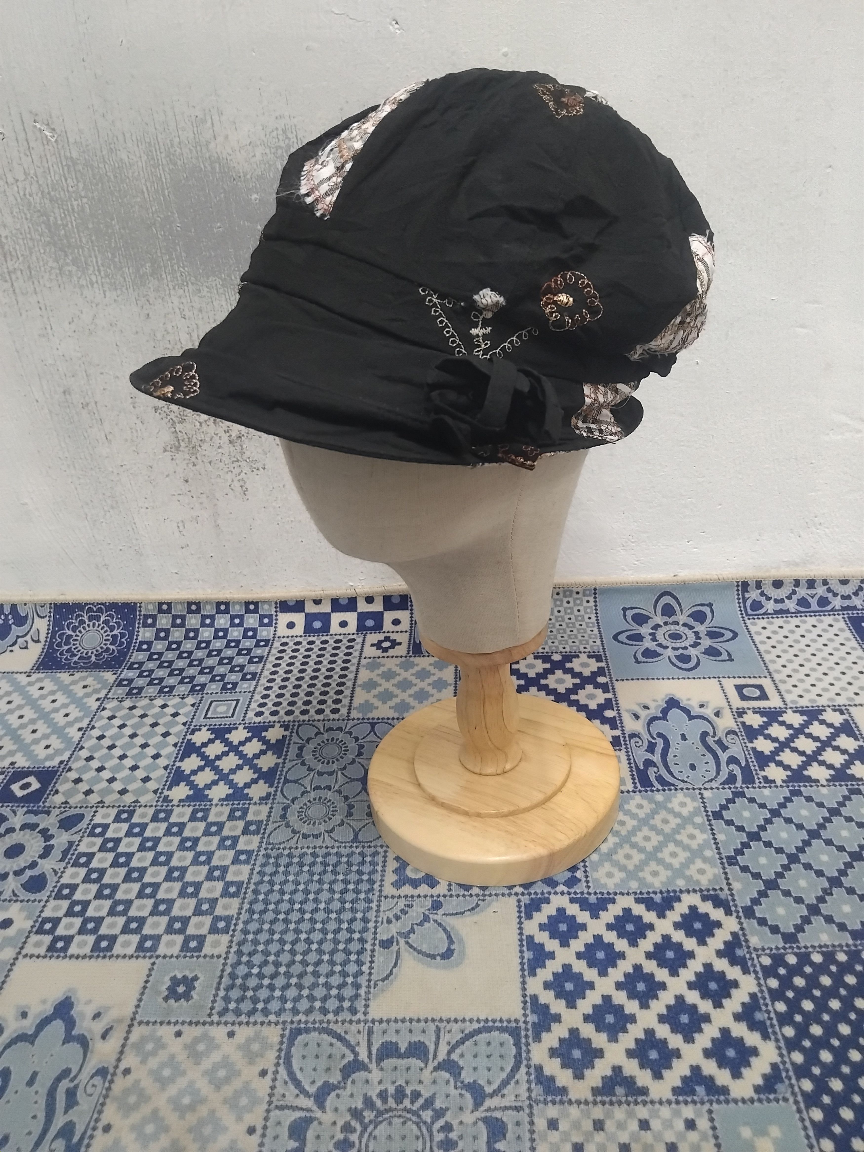 Japanese Brand Laurantbenon Paris black cap Size ONE SIZE - 1 Thumbnail