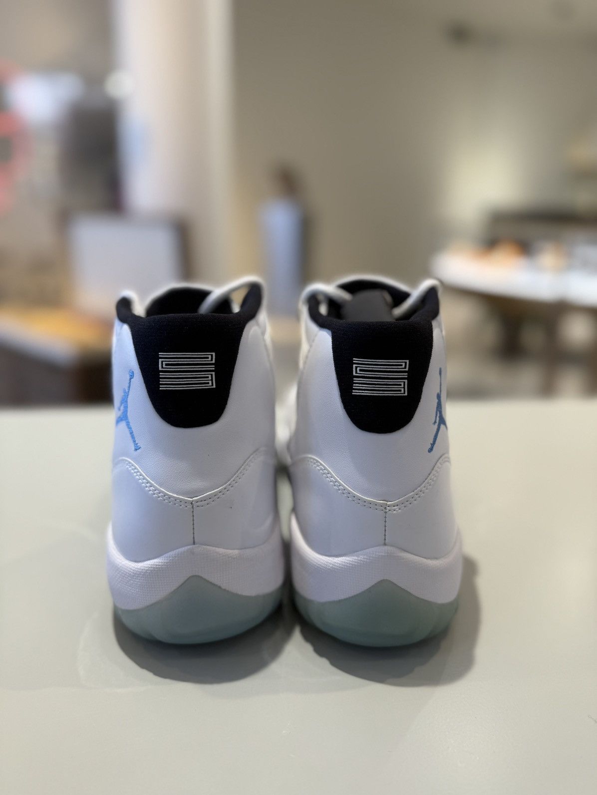 Jordan Brand Air Jordan 11 Retro Legend Blue (2014) Size US 11.5 / EU 44-45 - 4 Thumbnail