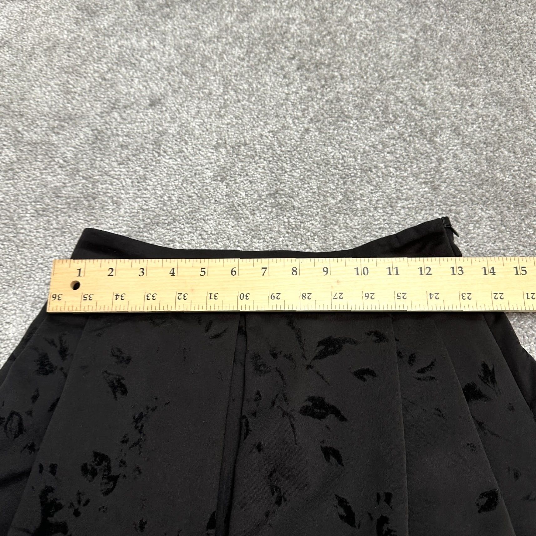 AQUA Aqua By Bloomingdale's Skirt Womens Small Black Pleated A-Line Side Zip Classic Size 28" / US 6 / IT 42 - 7 Thumbnail