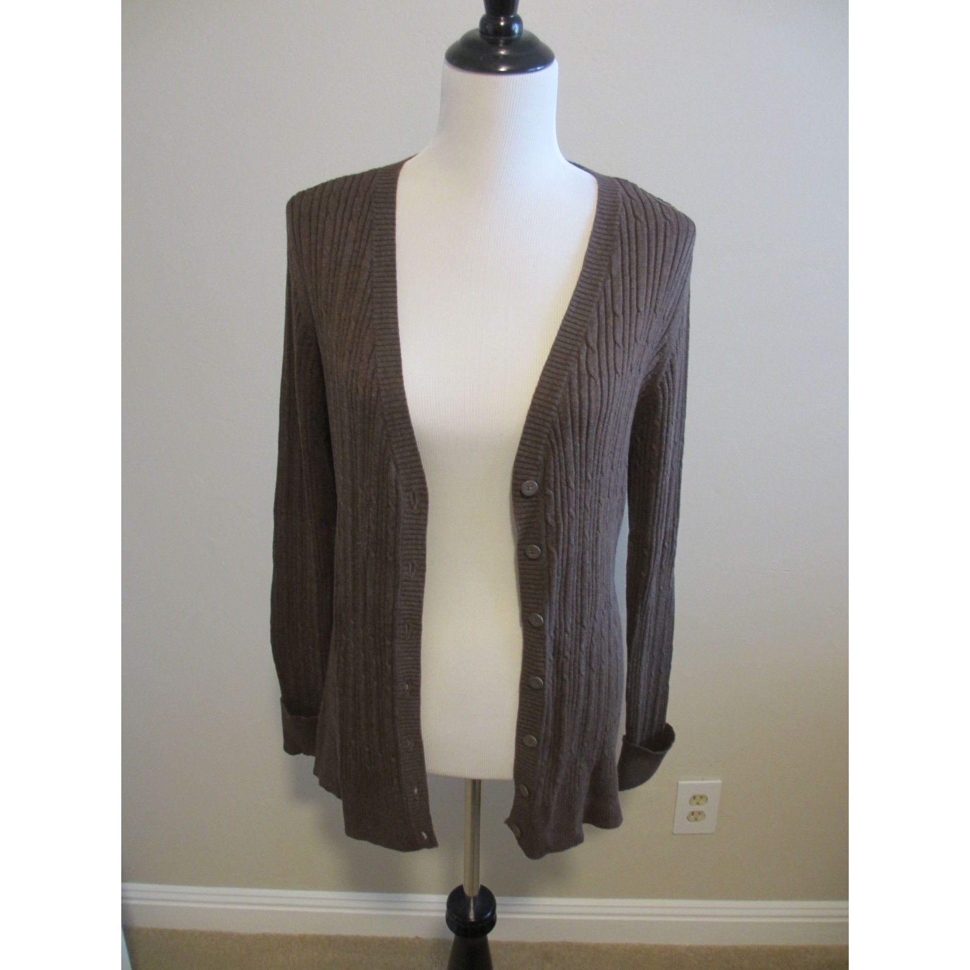 St. Johns Bay ST JOHNS BAY BROWN SWEATER XLT LONG SLEEVED BUTTON UP Size XL / US 12-14 / IT 48-50 - 1 Thumbnail