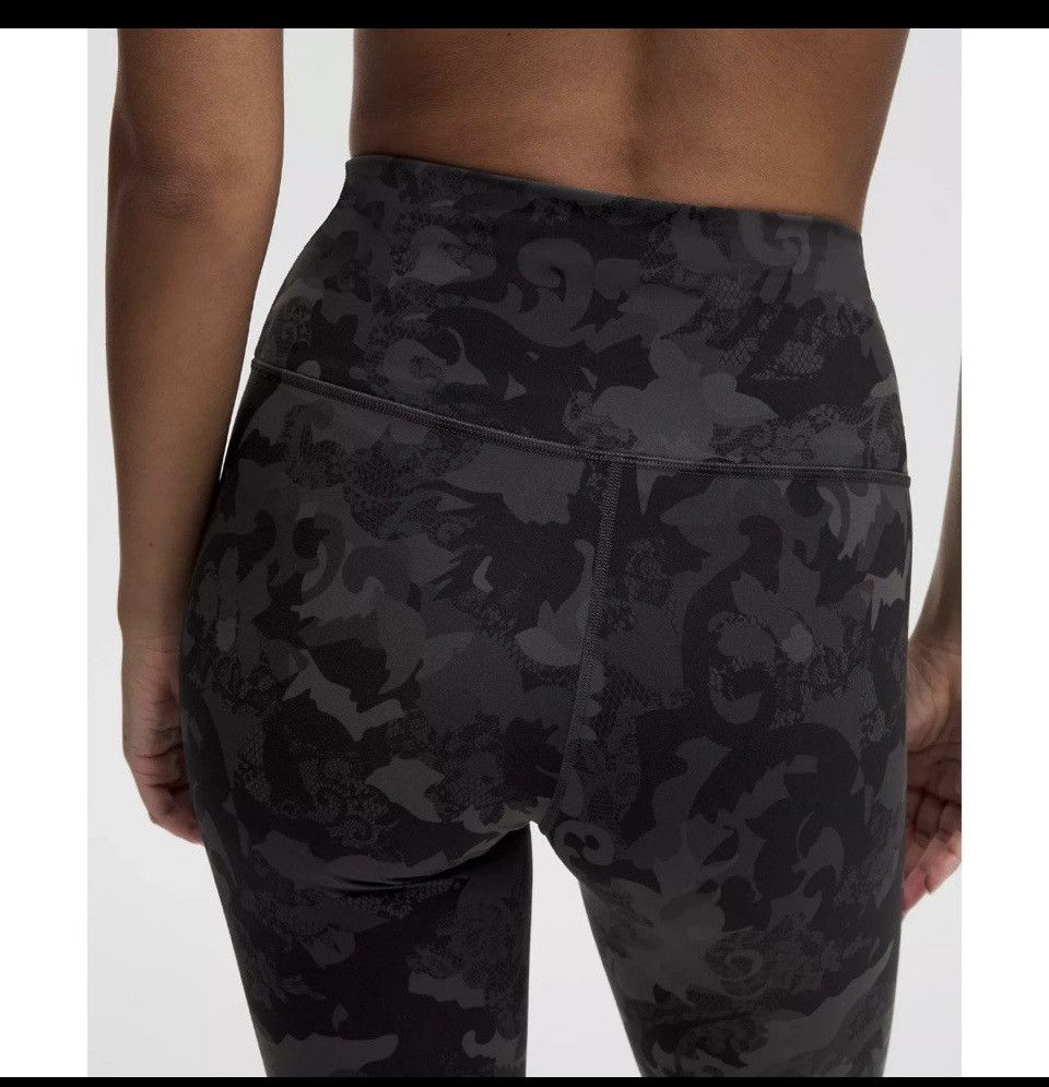 Lululemon Lululemon Wunder Train High-Rise Tight 28" size 8 Size 30" / US 8 / IT 44 - 2 Thumbnail