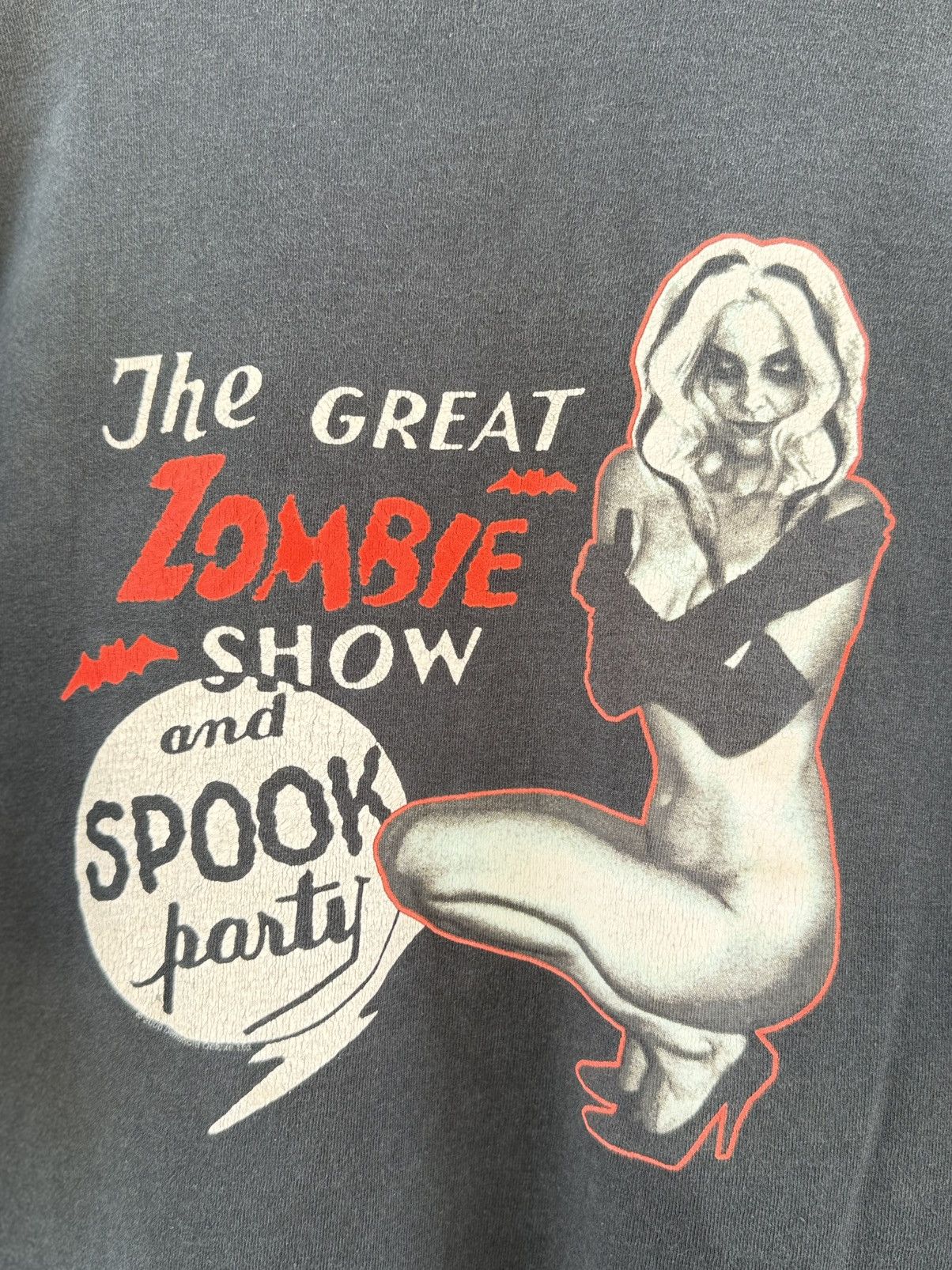 Band Tees Thrashed Vintage Rod Zombie Spook Panty Horror Faded Grunge Size US XL / EU 56 / 4 - 4 Thumbnail