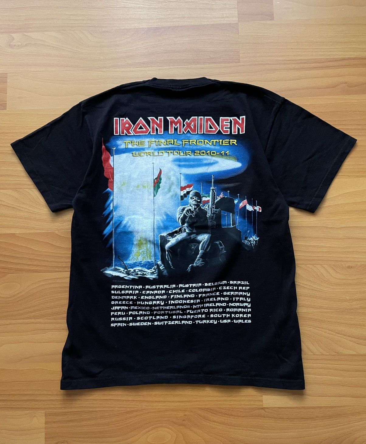 Band Tees × Iron Maiden × Vintage Iron Maiden World Tour T-Shirt The Final Frontier Tour 2011 Size US L / EU 52-54 / 3 - 7 Thumbnail