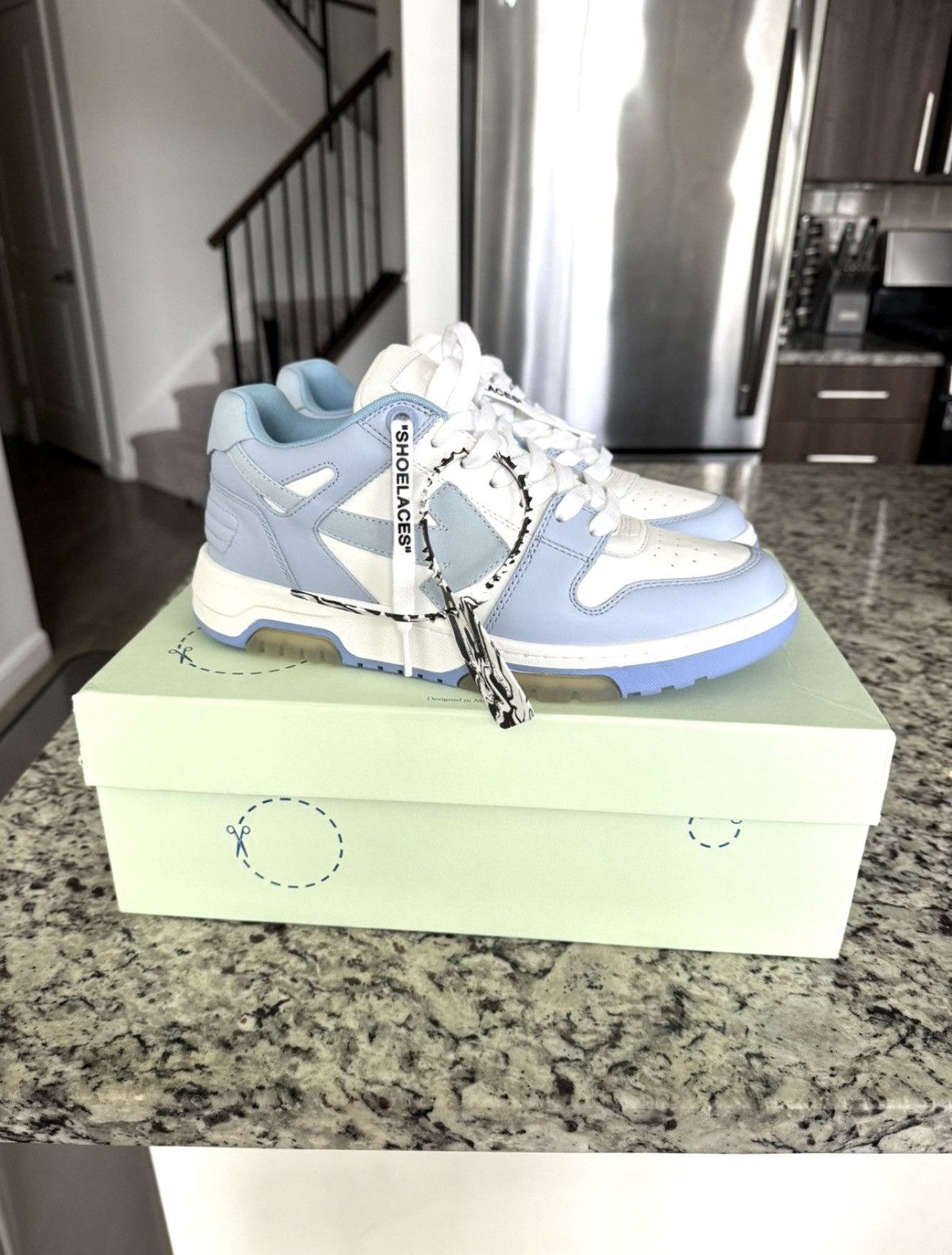 Off-White Off-White Out Of Office Sneakers Size US 8 / EU 41 - 1 Thumbnail