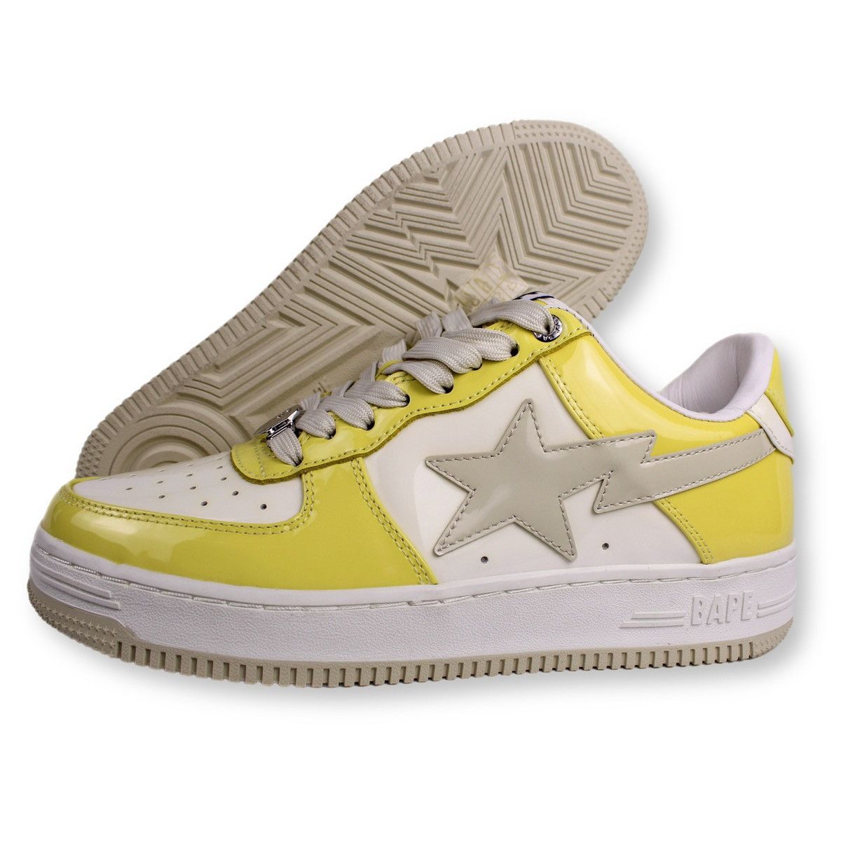 Bape BAPE Bapesta SSENSE Exclusive Beige Patent (Men’s 8 / W 9.5) Size US 8 / EU 41 - 1 Thumbnail