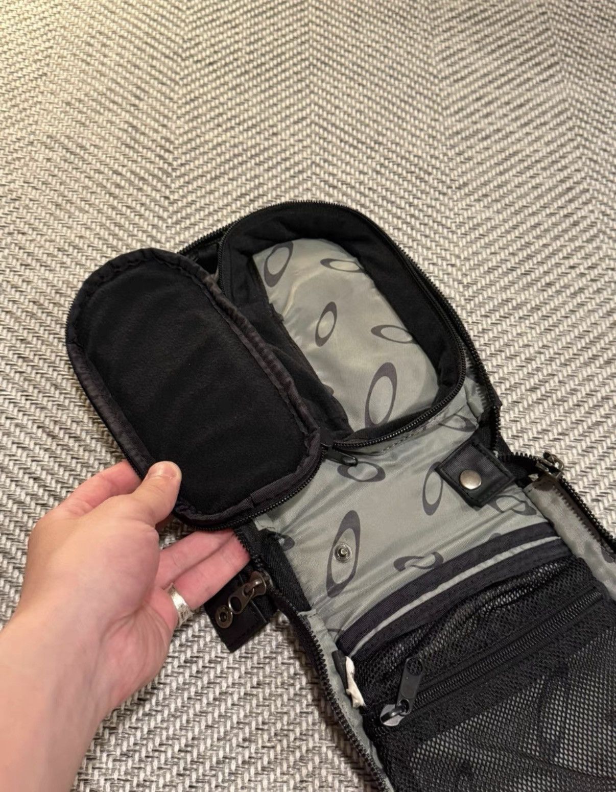 Oakley OAKLEY 00s Vintage Software Passport Bag K24 Size ONE SIZE - 7 Thumbnail