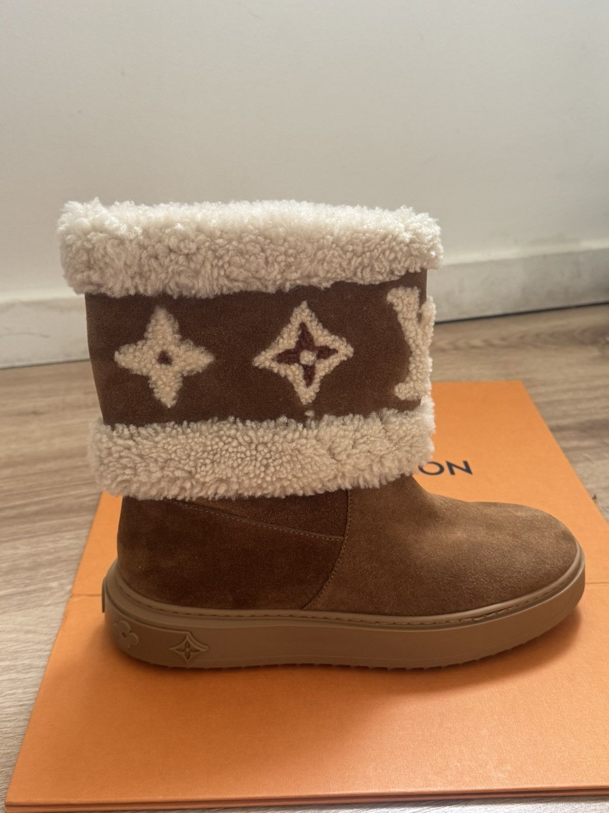 Louis Vuitton Louis Vuitton Snowdrop Boots Size US 8 / IT 38 - 9 Thumbnail