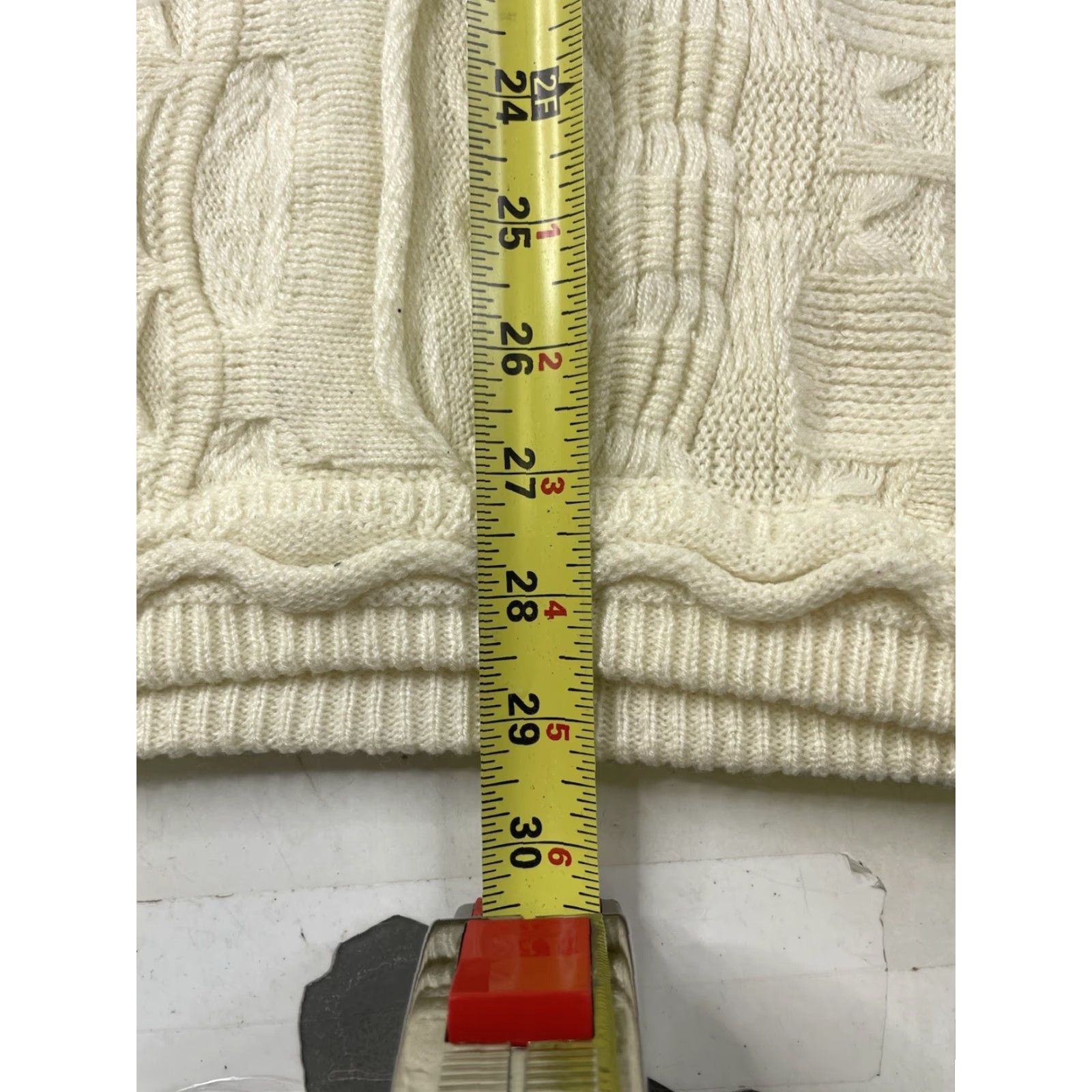 Vintage VINTAGE Bergati Sweater XL White 3D Knit Acrylic Crew Neck Pullover Mens 90s Knit Geometric Casual Fall Winter Crochet? Size US XL / EU 56 / 4 - 7 Thumbnail