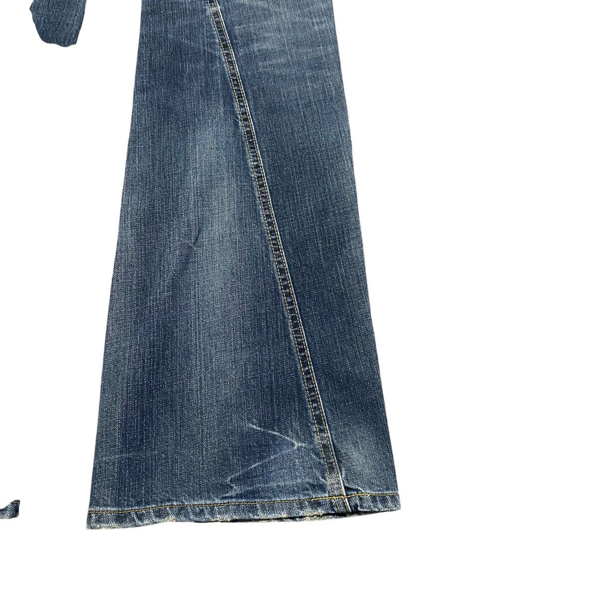 Japanese Brand Vintage Lee Riders Spiral Cut Denim Flare Jeans Size US 32 / EU 48 - 15 Thumbnail
