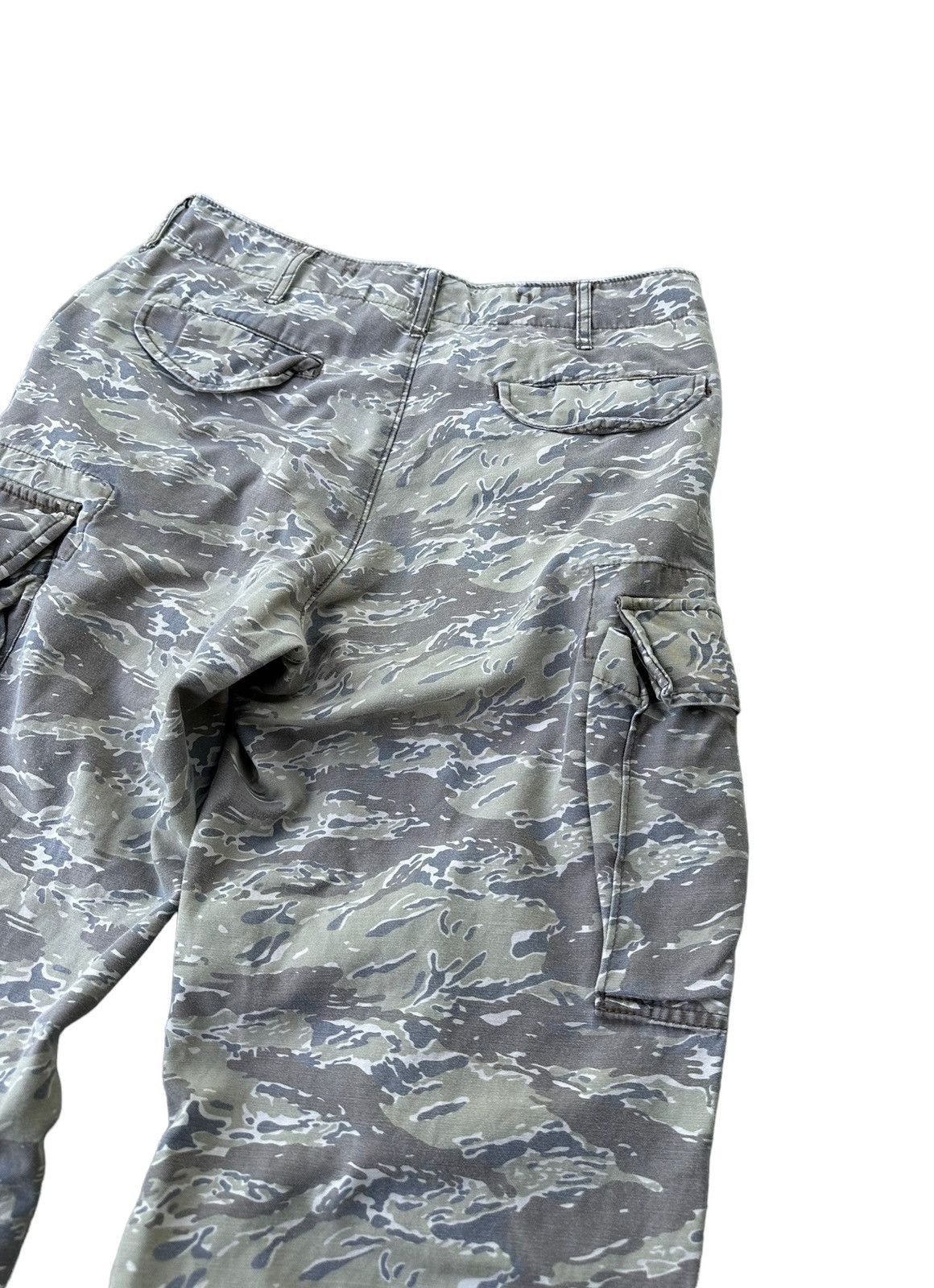 Uniqlo Uniqlo army cargo pants Size US 32 / EU 48 - 7 Thumbnail
