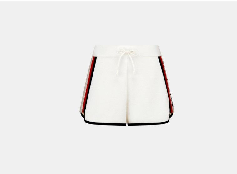 o1w1db10425 143P17A Short in White