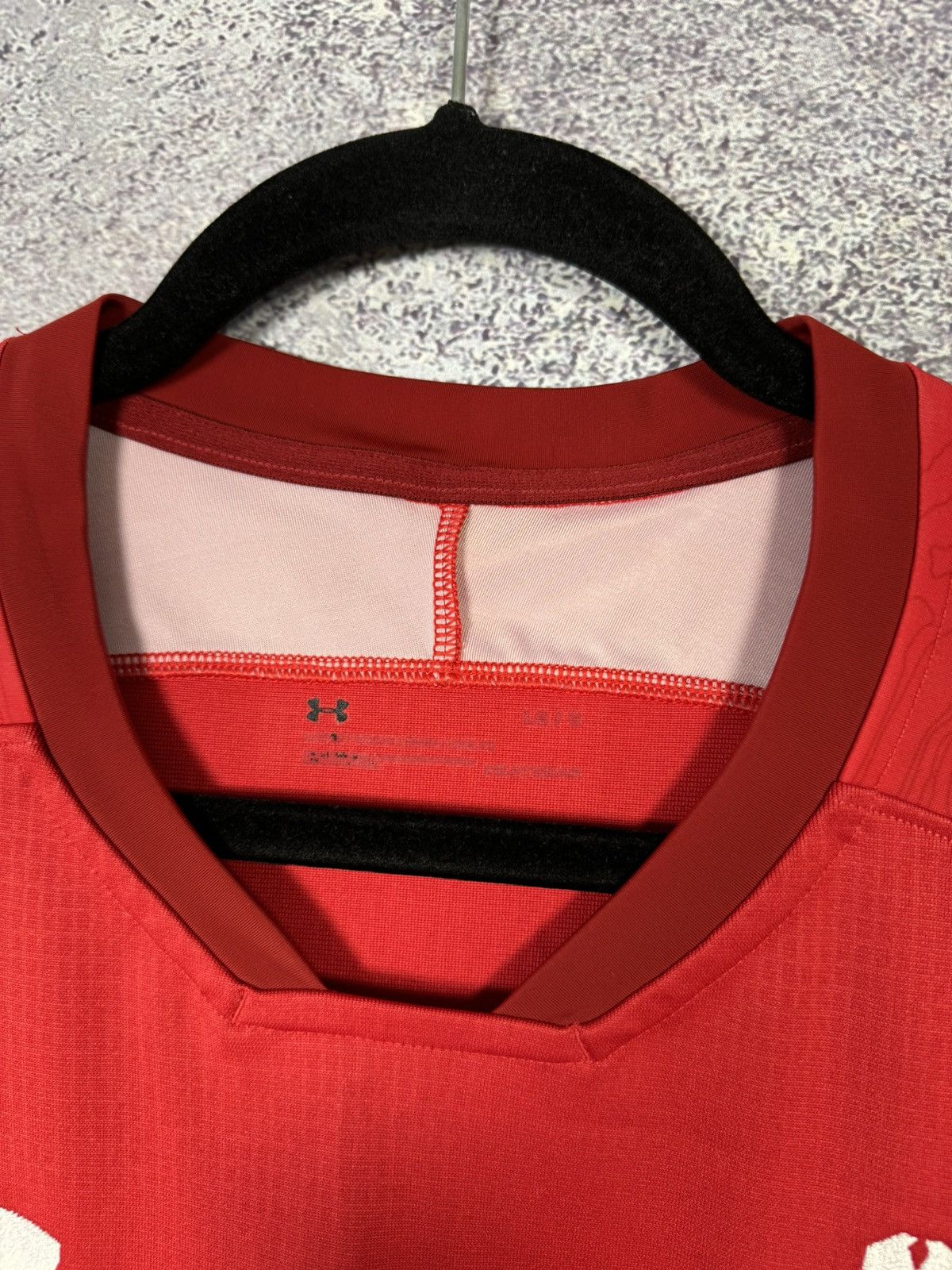 Under Armour × Vintage Wales Rugby Union 2018 Home Under Armour Rugby Jersey Size US L / EU 52-54 / 3 - 8 Thumbnail