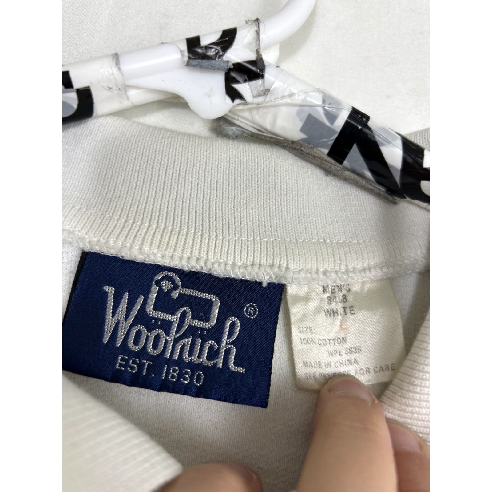 Vintage VINTAGE Woolrich Polo Shirt Mens L White 100% Cotton Short Sleeve Solid Golf Walking Mens Size US L / EU 52-54 / 3 - 7 Thumbnail