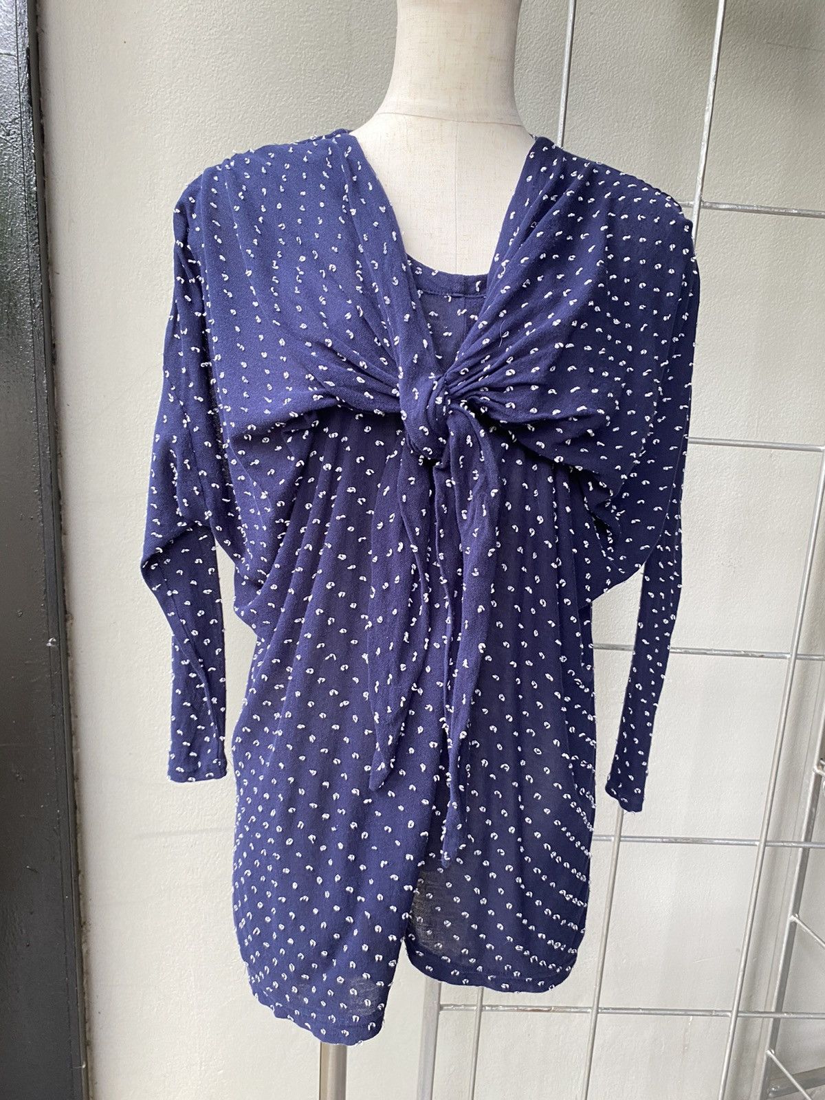 Tsumori Chisato TSUMORI CHISATO Navy Knot-Front Dotted Blouse Size M / US 6-8 / IT 42-44 - 3 Thumbnail