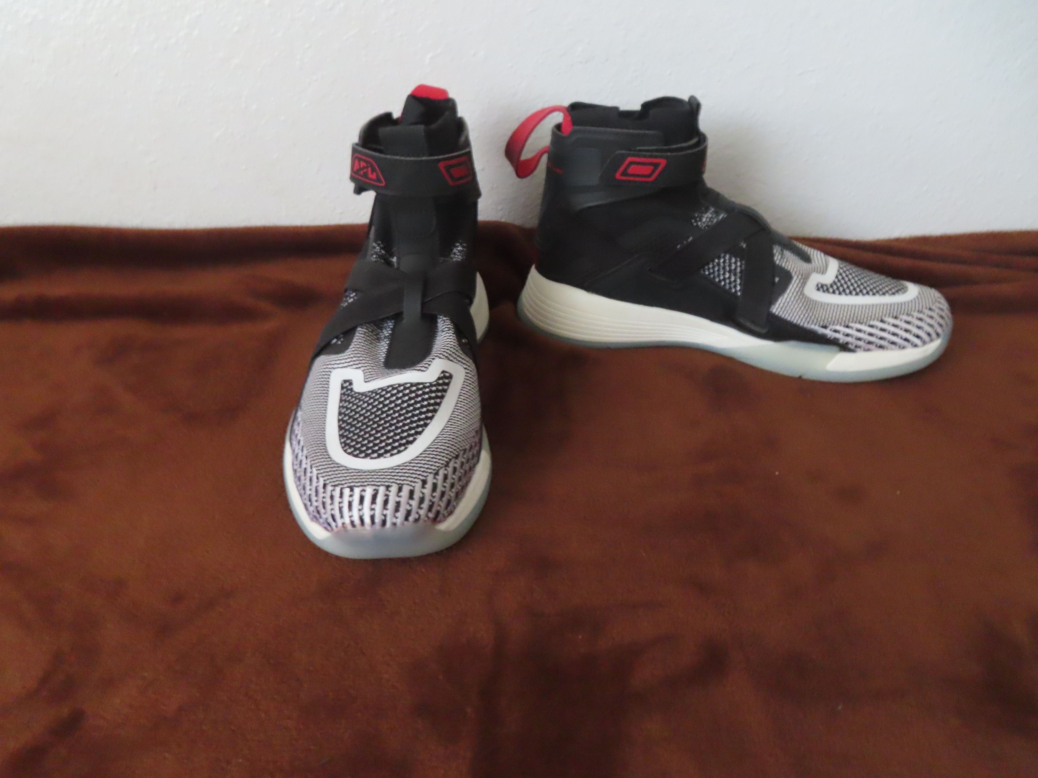 image of Athletic Propulsion Labs Apl Superfuture Black / White / Red Shoes, Men's (Size 7.5)
