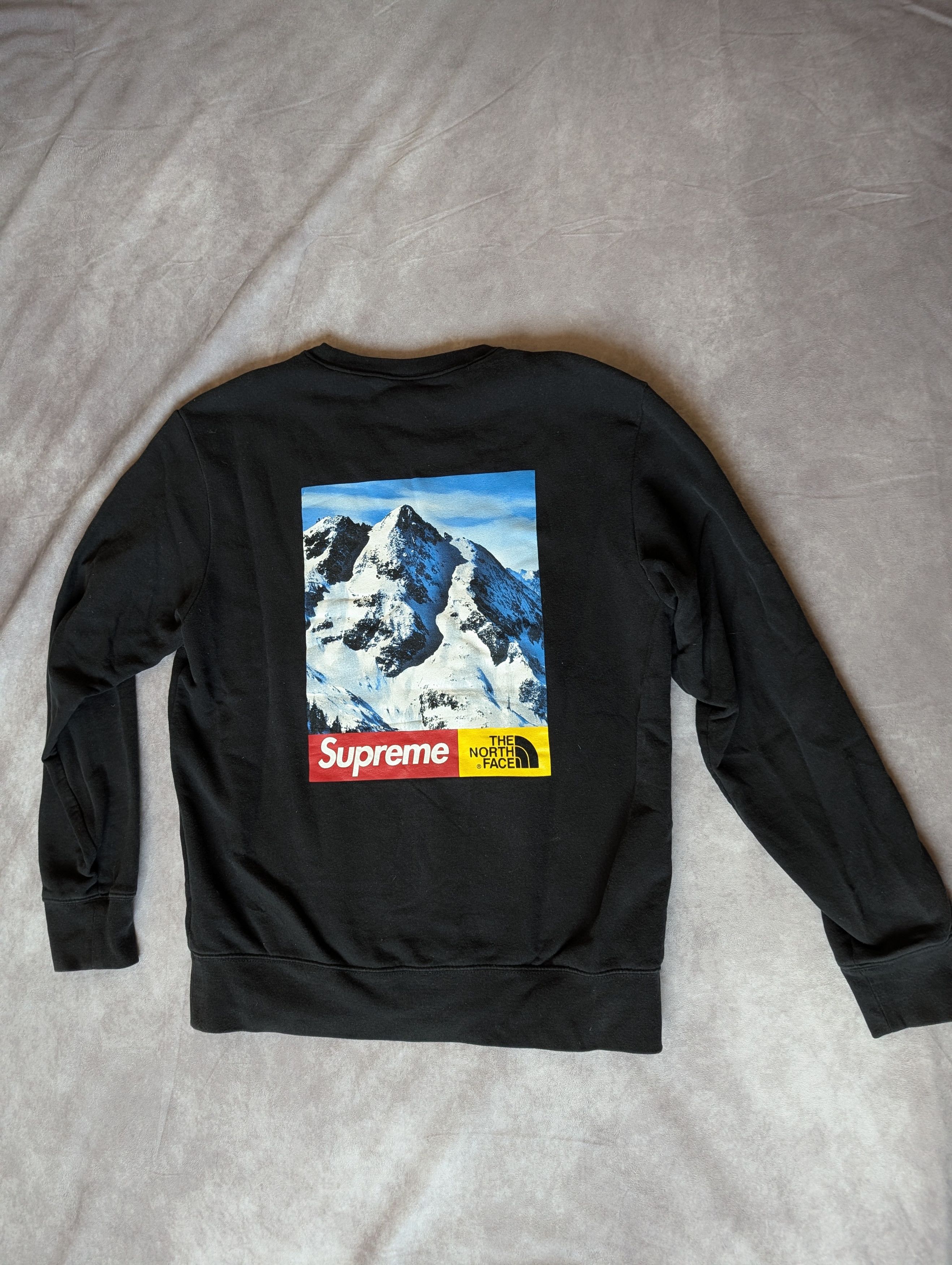 Supreme × The North Face mountain crewneck Size US M / EU 48-50 / 2 - 1 Thumbnail