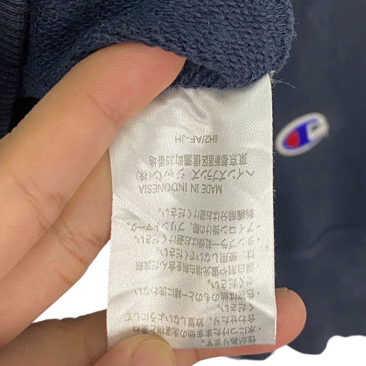 Vintage Vintage Champion Hoodie Sweatshirt Small Embroidery Black Size US L / EU 52-54 / 3 - 6 Thumbnail