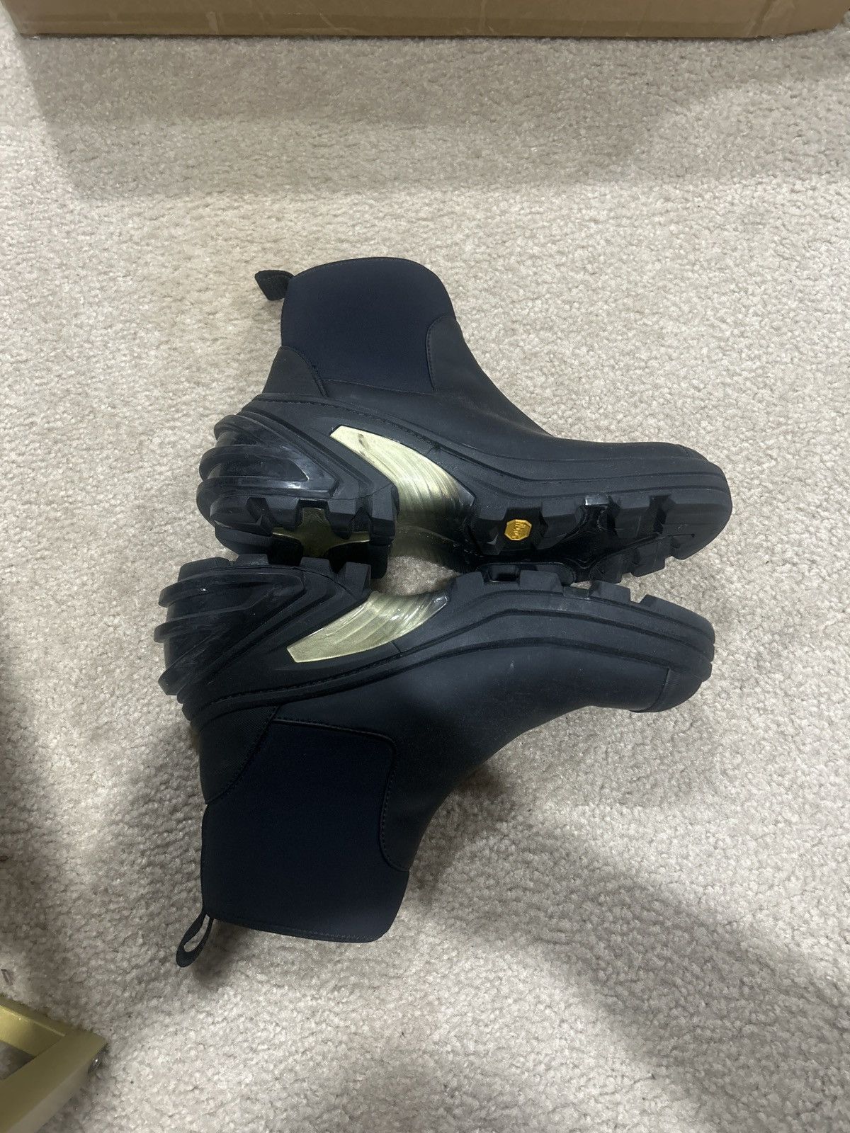 1017 ALYX 9SM MID BOOT WITH VIBRAM SOLE Size US 9 / EU 42 - 3 Thumbnail