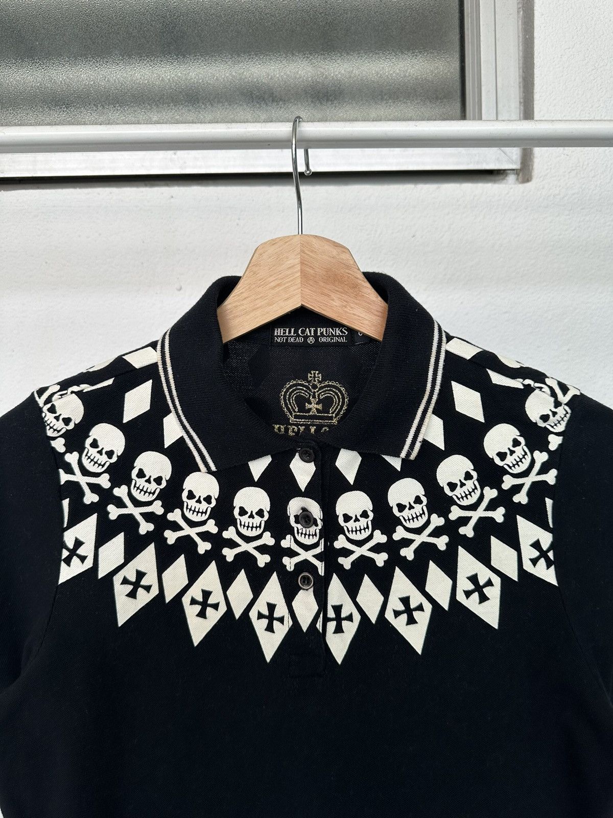 Beauty Beast 🔥Anarchy🔥00’s Hell Cat Punk polo tee Size US S / EU 44-46 / 1 - 13 Thumbnail