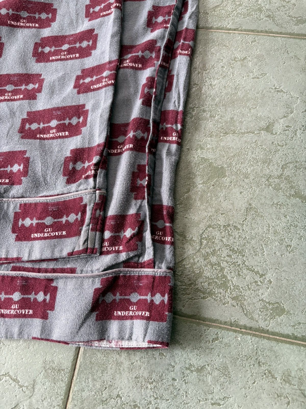 GU × Jun Takahashi × Undercover UNDERCOVER X GU FW21 Collection Release Pants Only Size US 34 / EU 50 - 10 Thumbnail