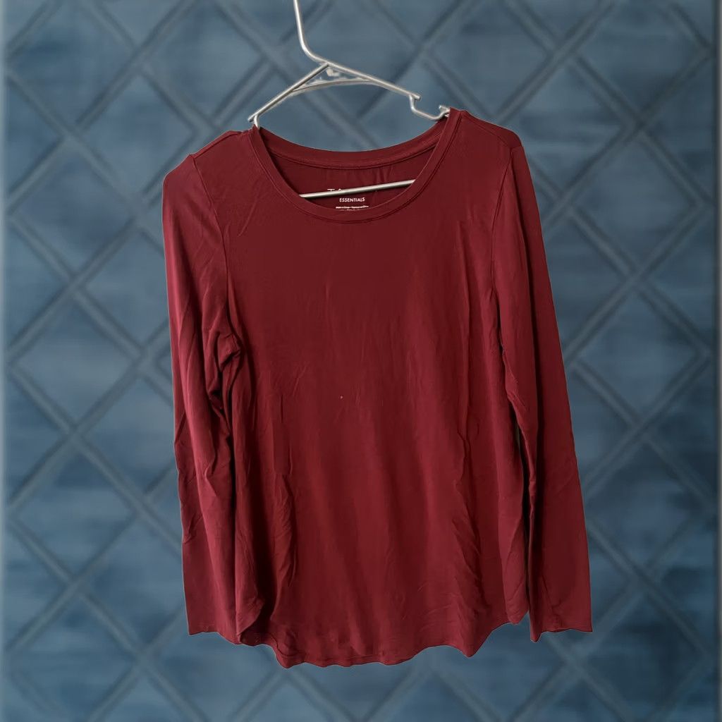 Vintage Tahari Crew Neck T-Shirt Women Maroon Medium Short Sleeve Cotton Modal SpandexBasic Vintage? No - Regular Size M Adult Womens Shirt Size M / US 6-8 / IT 42-44 - 1 Thumbnail