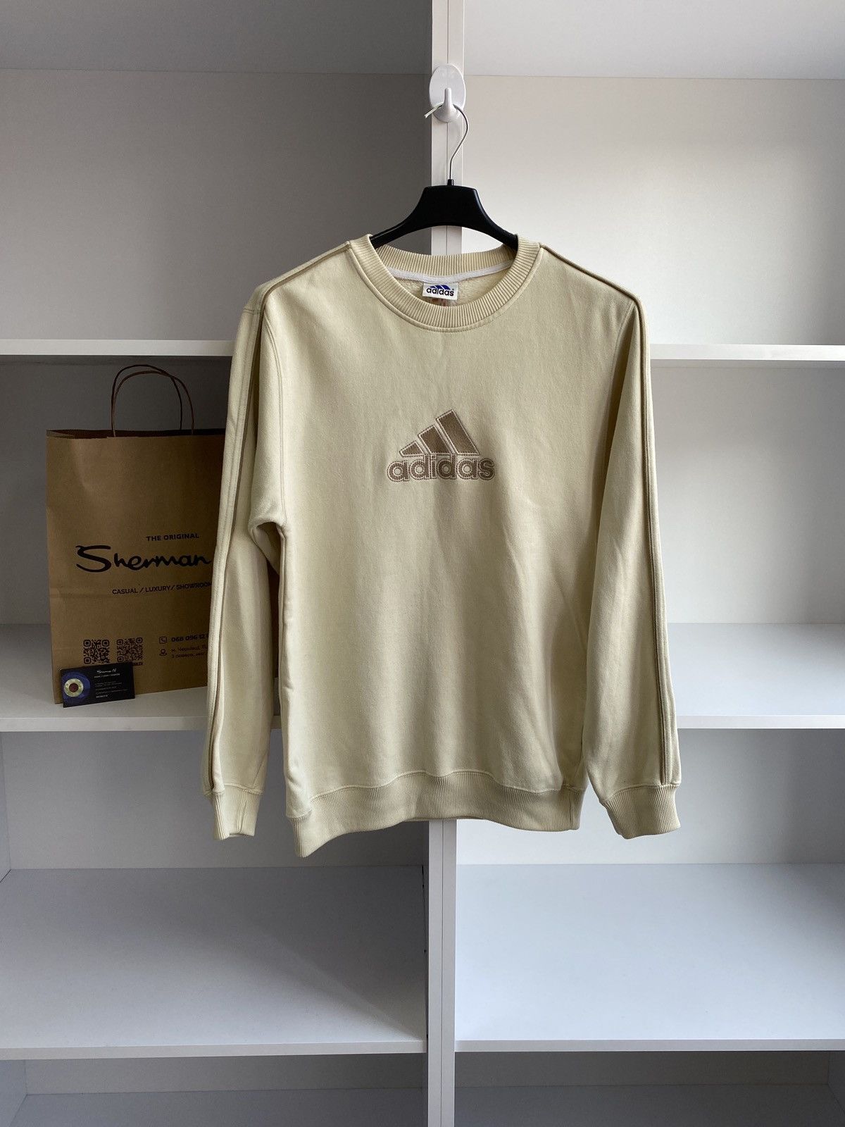 Adidas × Vintage Vintage Adidas sweatshirt Big Embroidered logo 90s Size US M / EU 48-50 / 2 - 1 Thumbnail